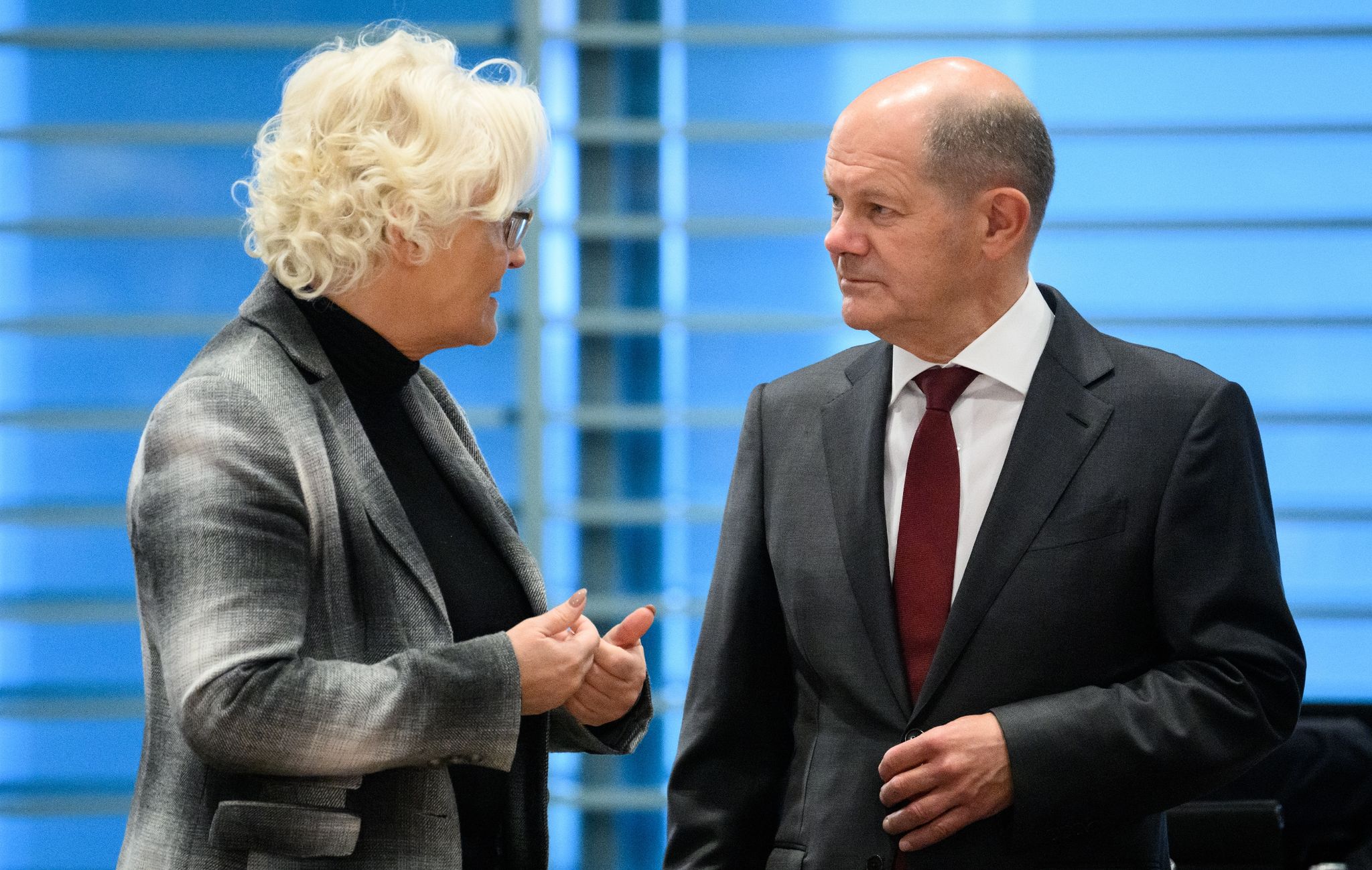 Lambrechts bitterer Abschied und Scholz‘ zweite Chance