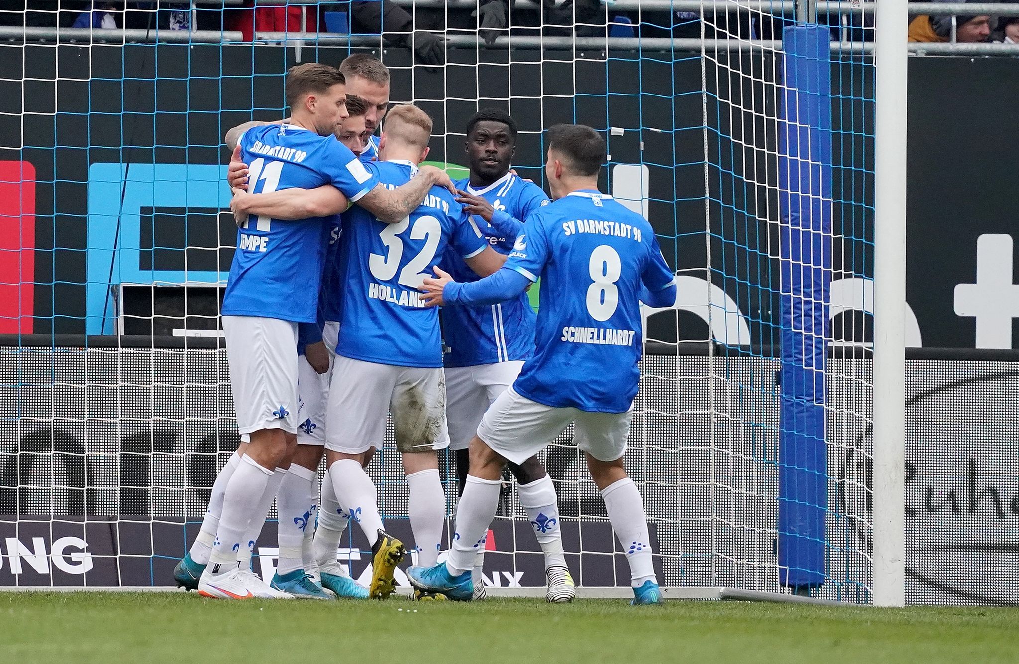 Darmstadt setzt Serie fort – Heidenheim und Lautern siegen