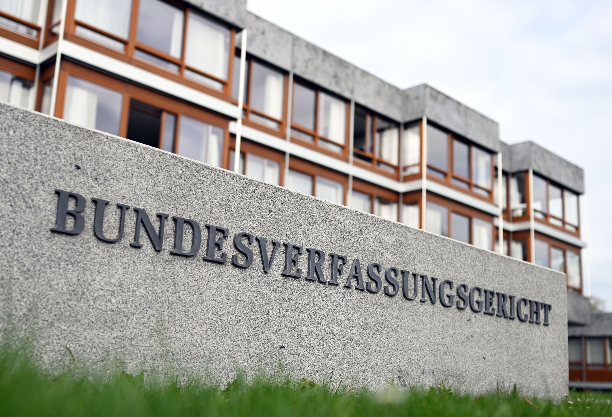 Verfassungsgericht rügt Parteienfinanzierung