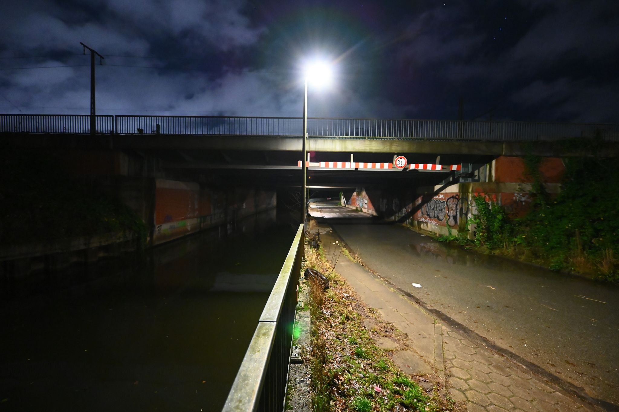 Leichenteile in Hamburger Kanal – Polizei sucht Zeugen