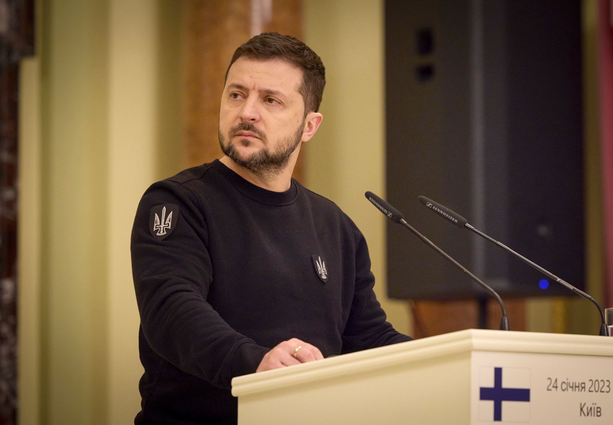 Selenskyi will mehr Kampfpanzer zu Verteidigung gegen russische Terroristen