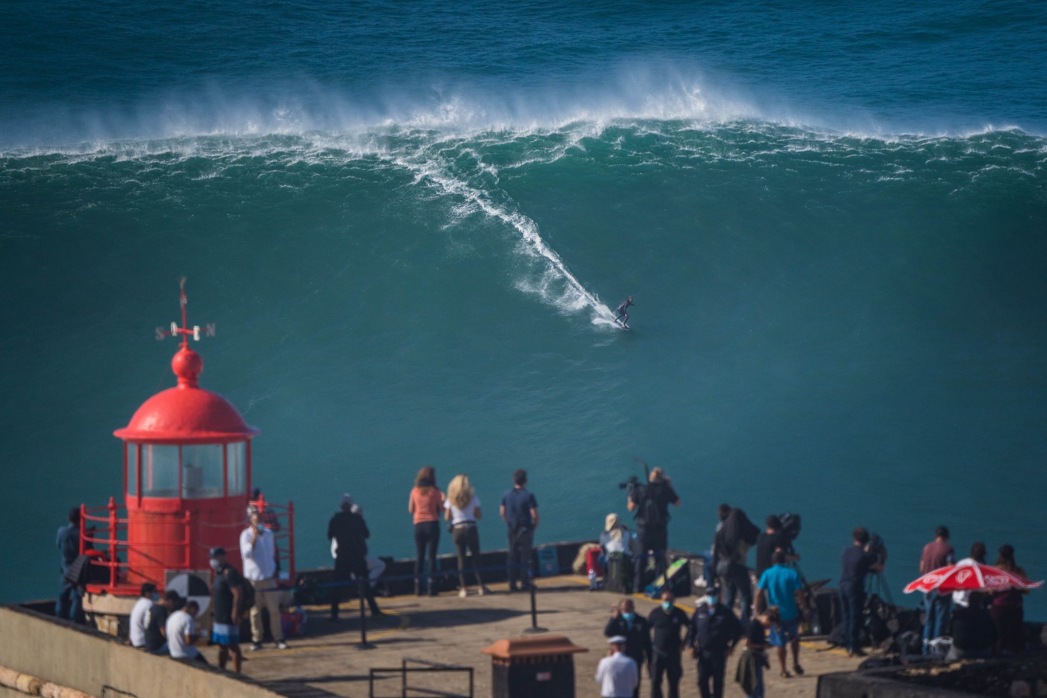 Portugal: Brasilianischer Surfer stirbt in Wellen vor Nazaré