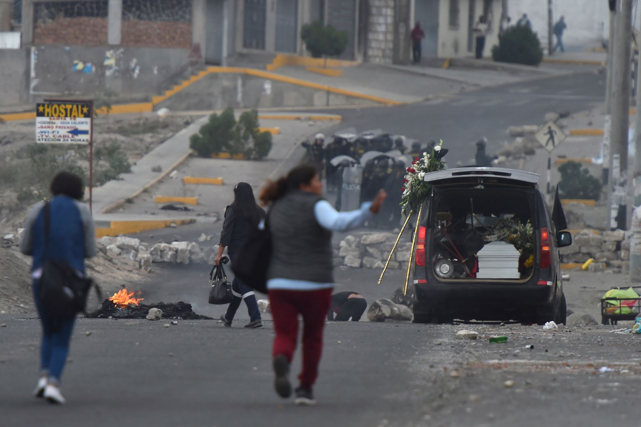 Peru: Demonstranten fordern Rücktritt von Präsidentin