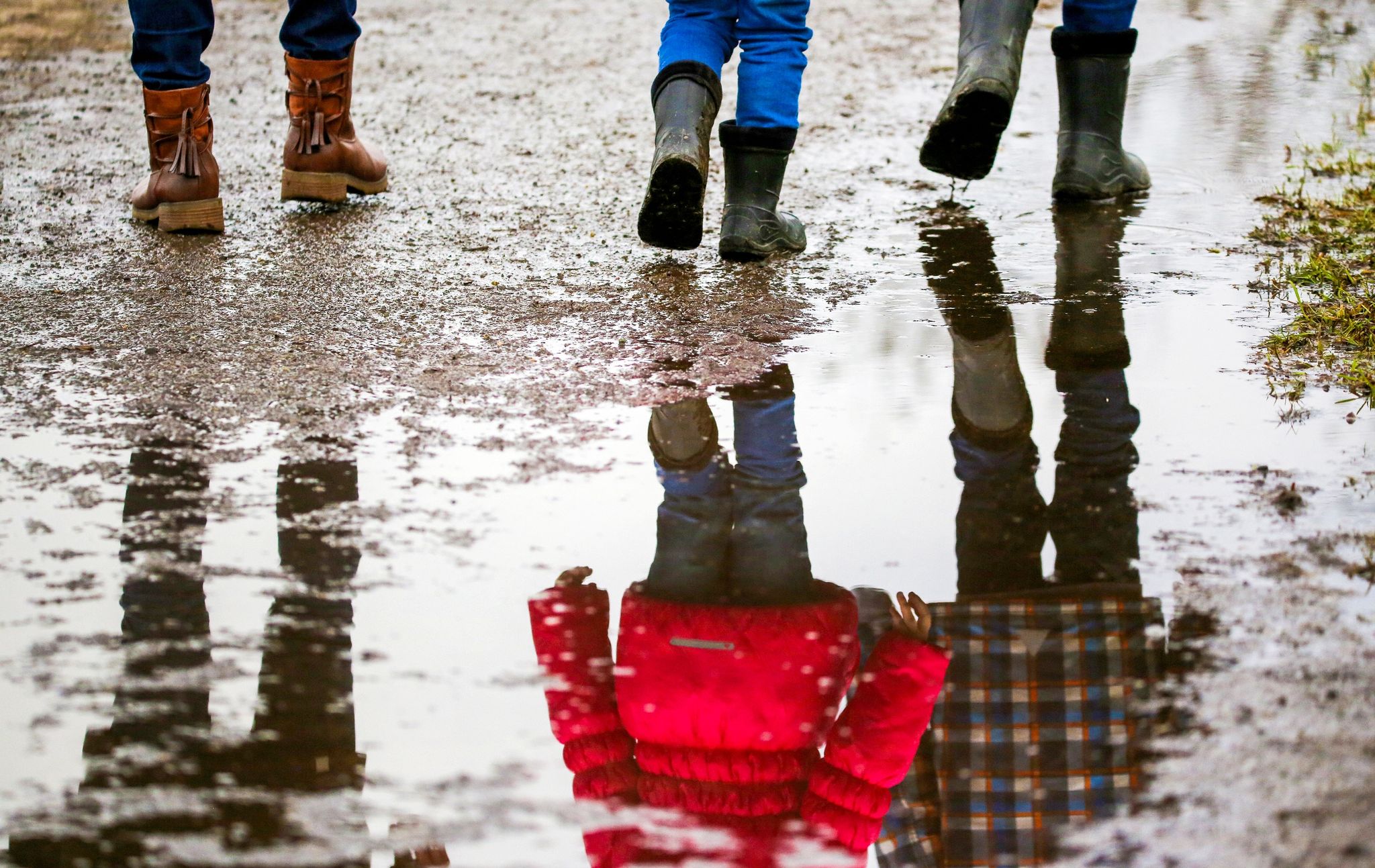Sturmtiefs bringen viel Regen und halten den Winter weg