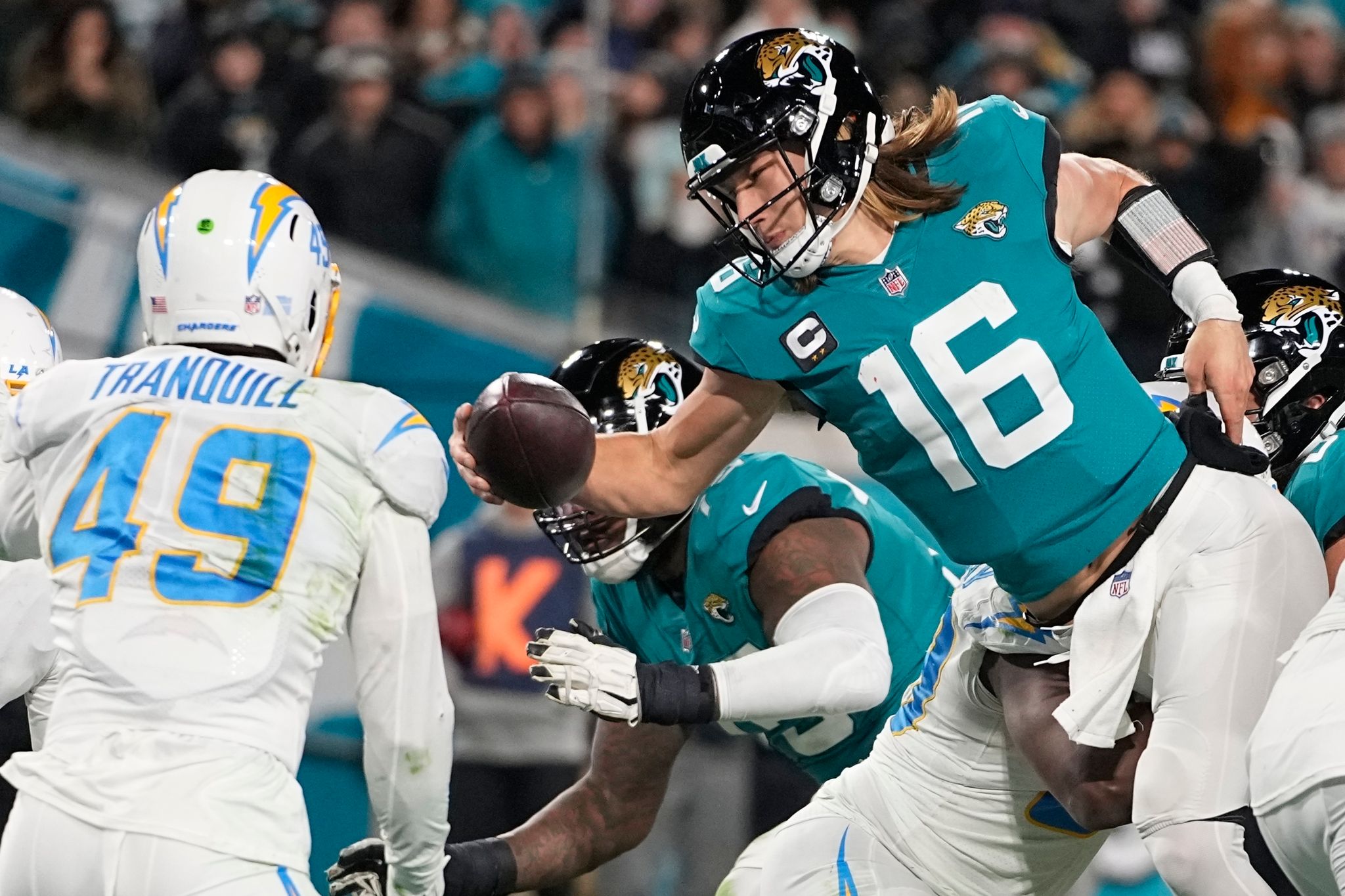 Jaguars holen Rückstand auf und gewinnen in NFL-Playoffs