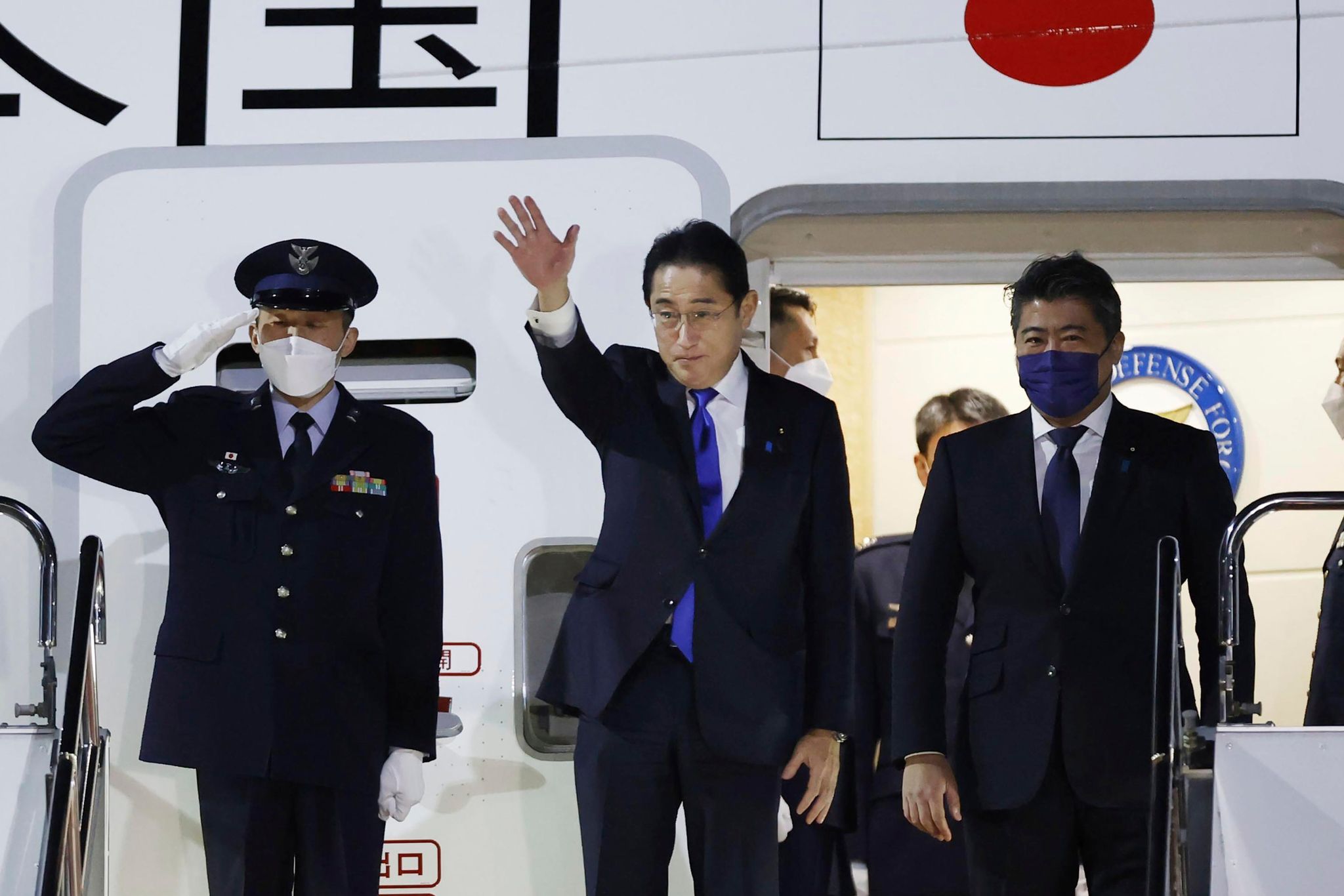 Japans Regierungschef Kishida besucht Europa und USA