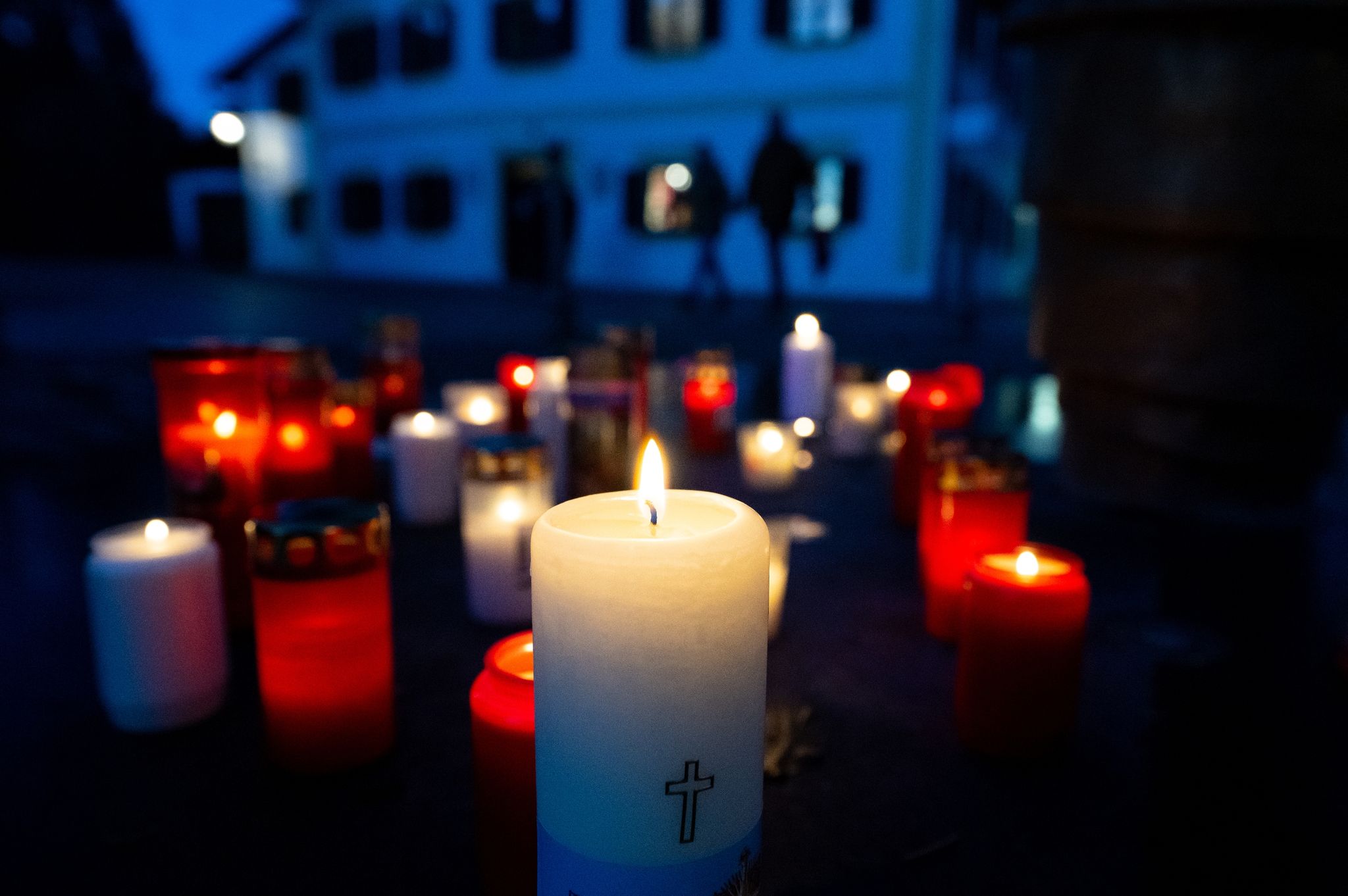 Emeritierter Papst Benedikt XVI. im Petersdom aufgebahrt