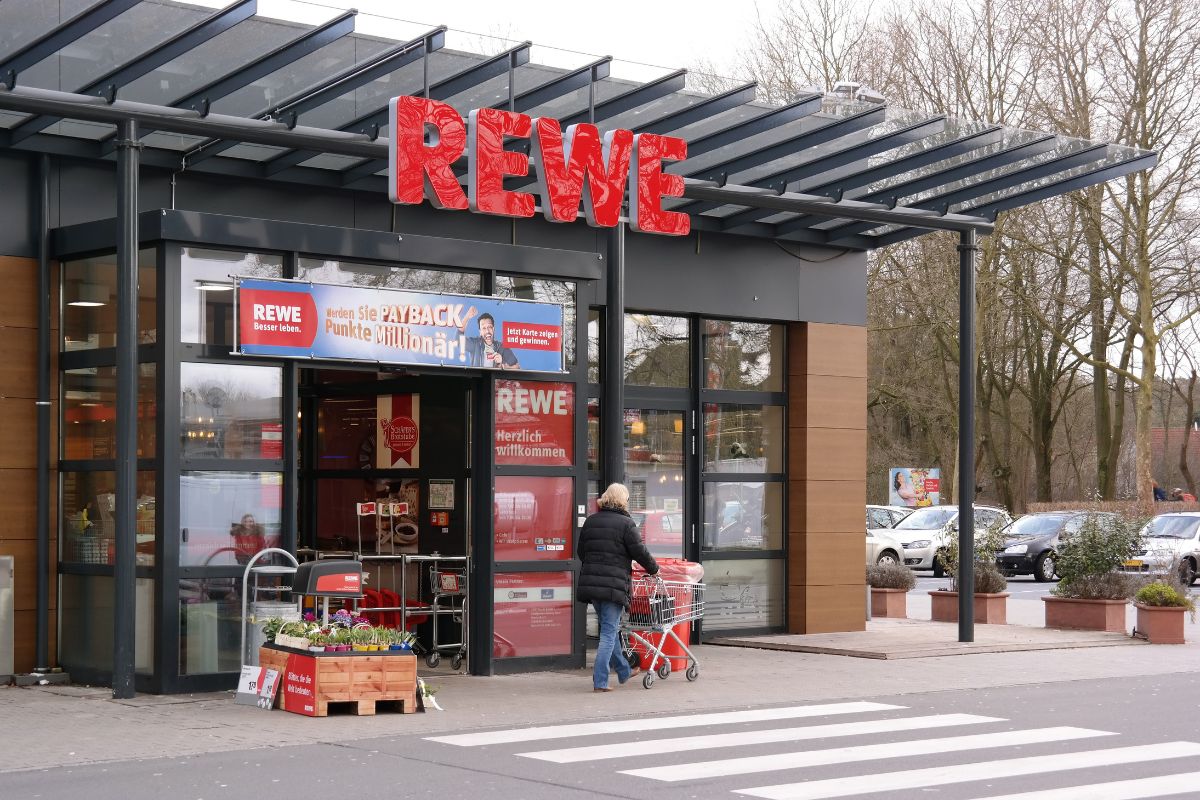 Rewe: Radikale Änderung für Kunden geplant