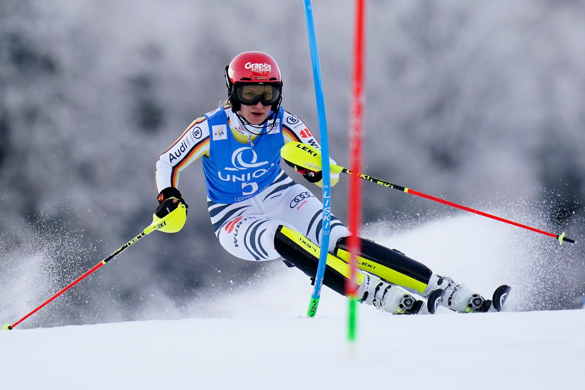 Dürr schlägt Shiffrin und siegt in Spindlermühe