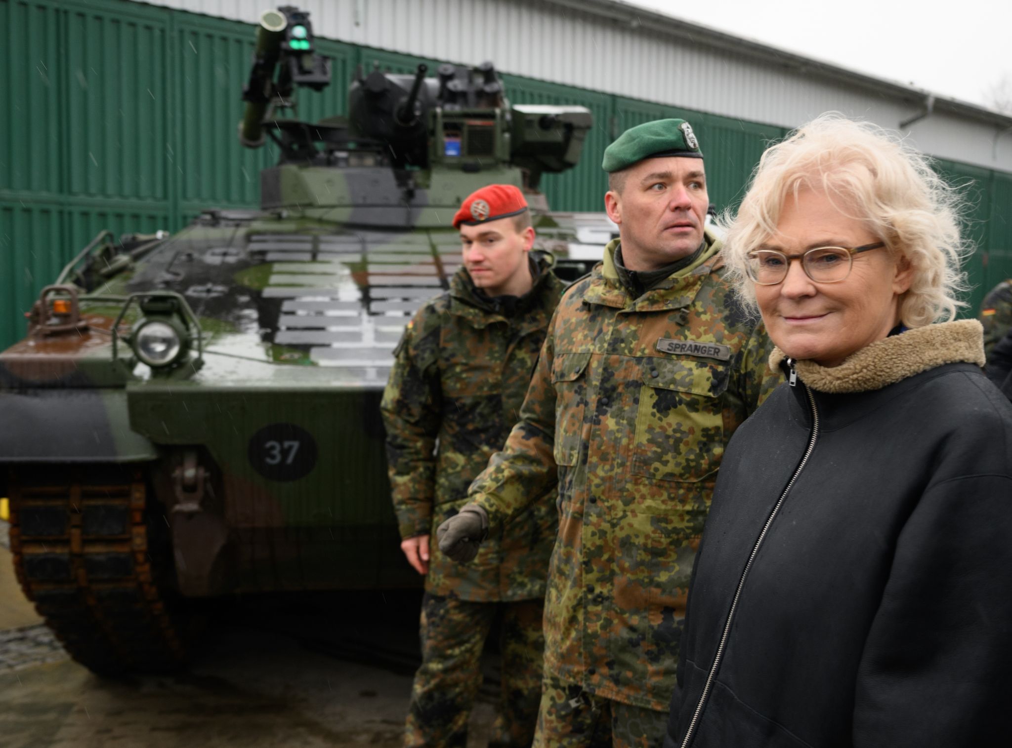Lambrecht: Schützenpanzer für Kiew nicht aus aktivem Bestand