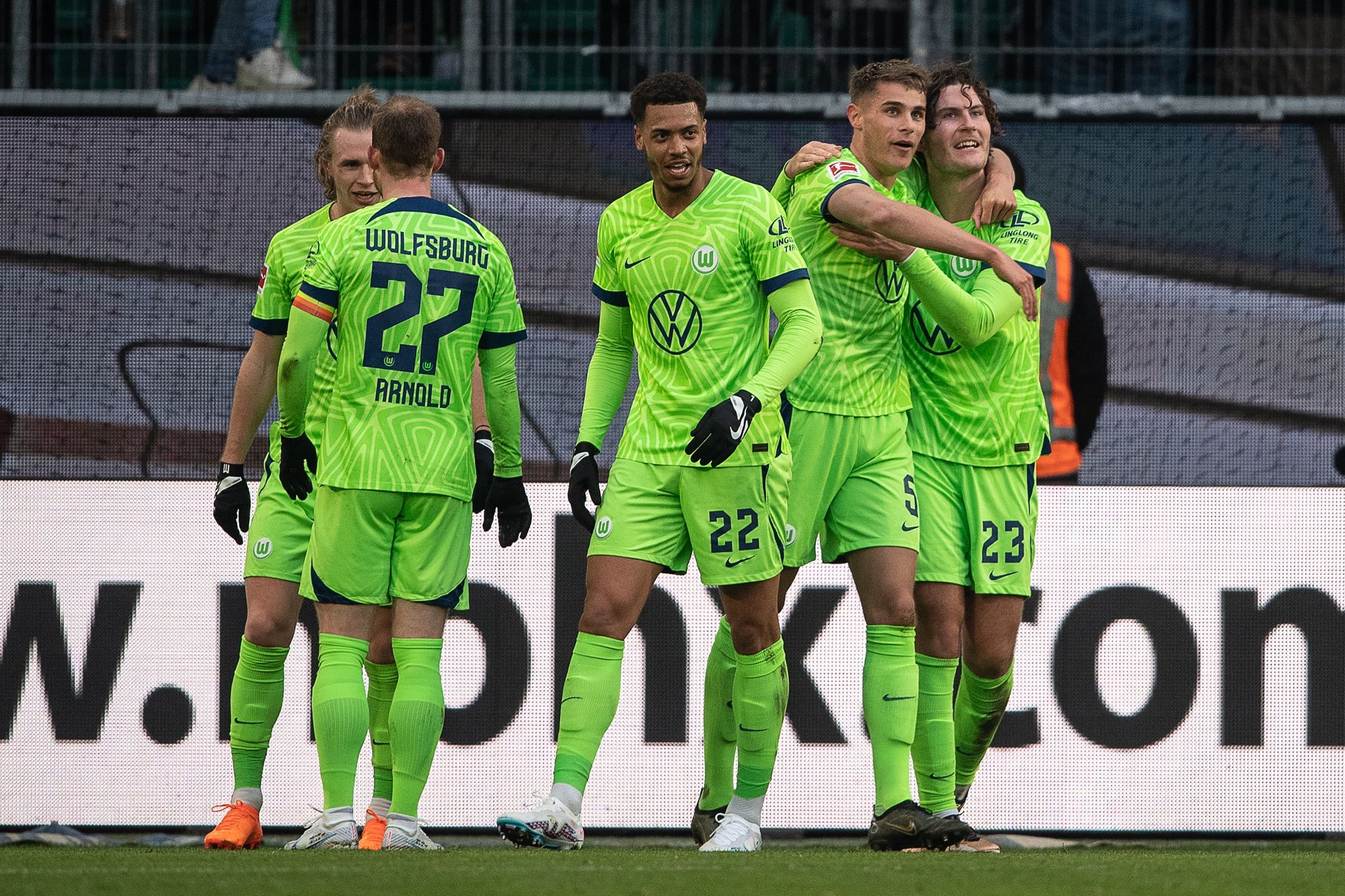 Frankfurt neuer Zweiter – Köln deklassiert Werder