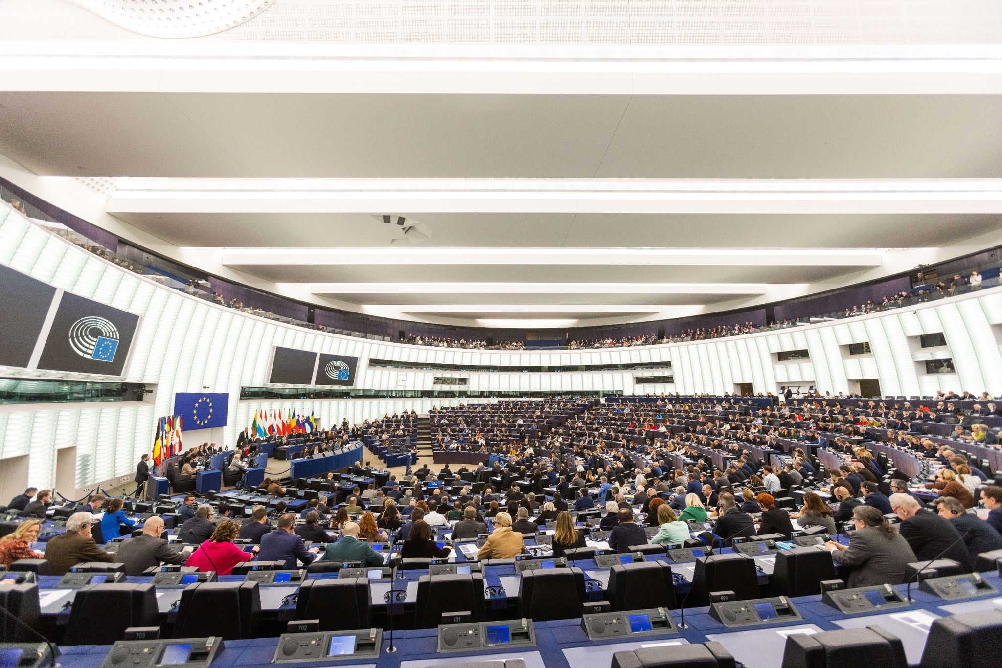 Viele EU-Abgeordnete schlampen bei Transparenz