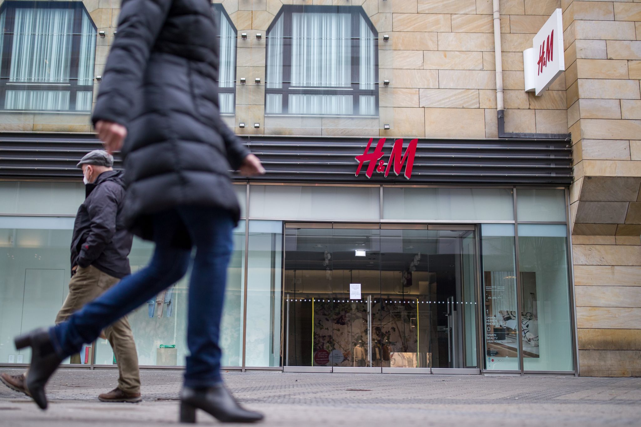 H&M und Remondis wollen Textilien recyceln