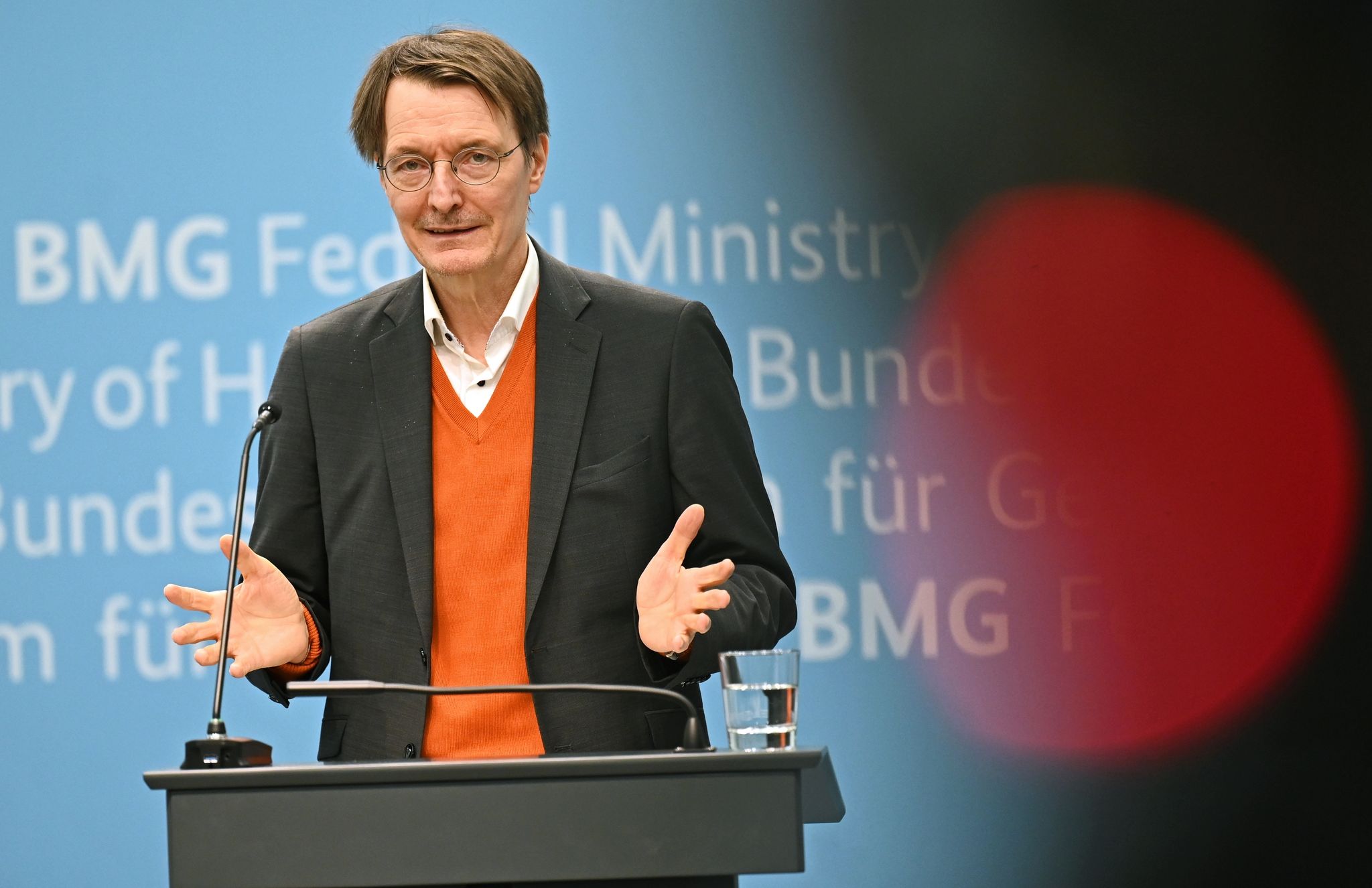 Lauterbach zu Krankenhausreform: Länder müssen investieren