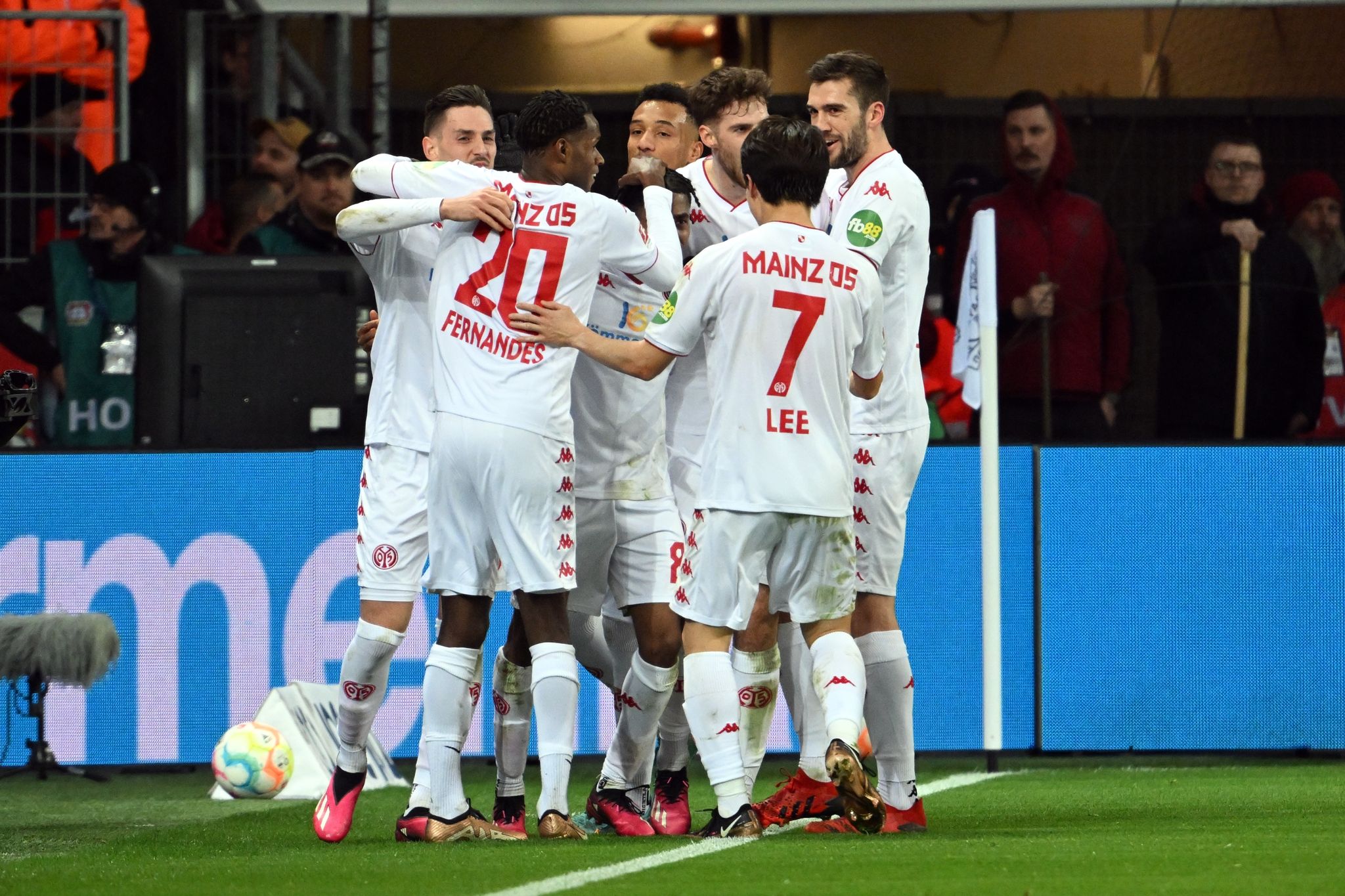 Turbulentes Karnevals-Spiel: Mainz schockt Leverkusen