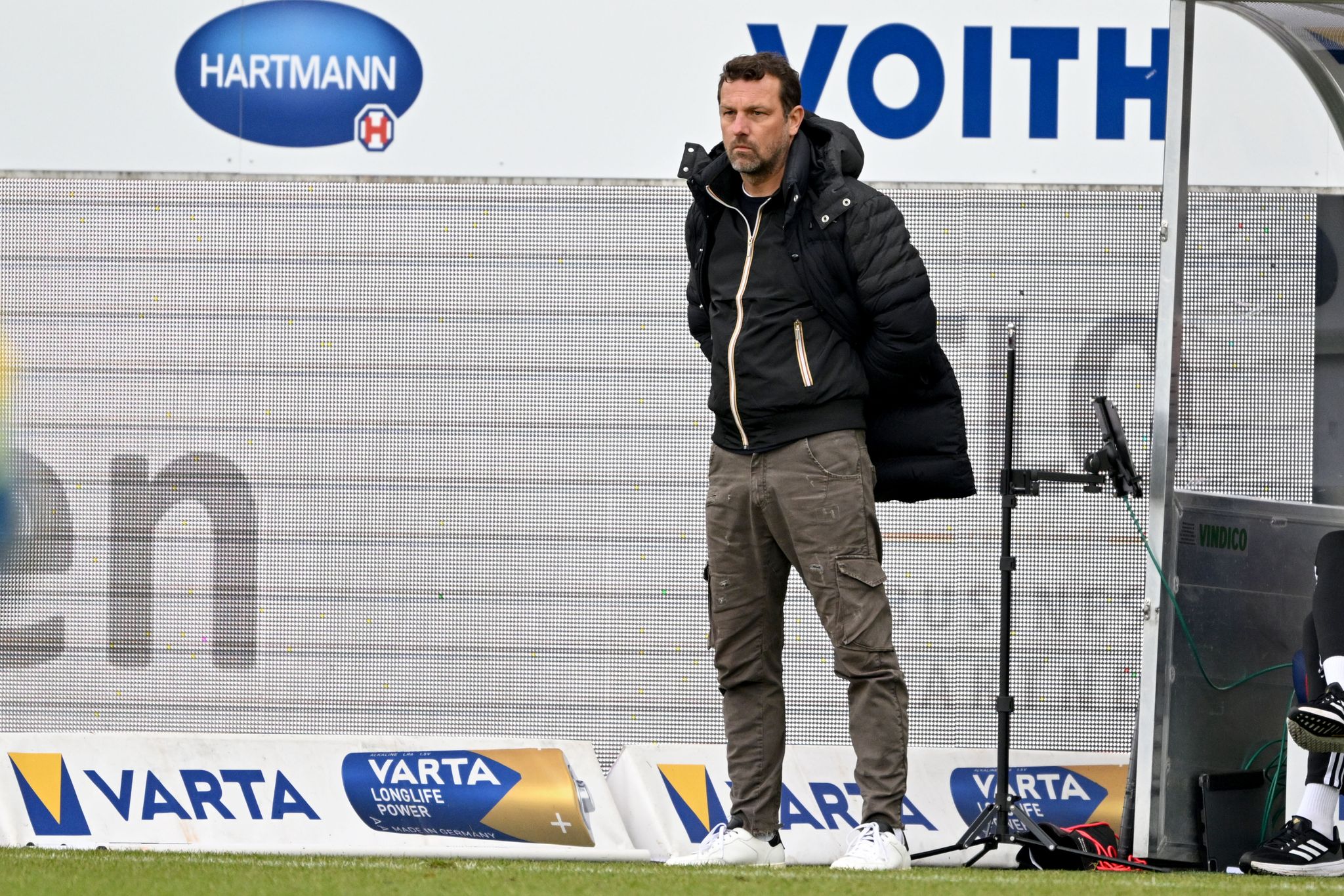 Nürnberg stellt Weinzierl frei – Hecking übernimmt