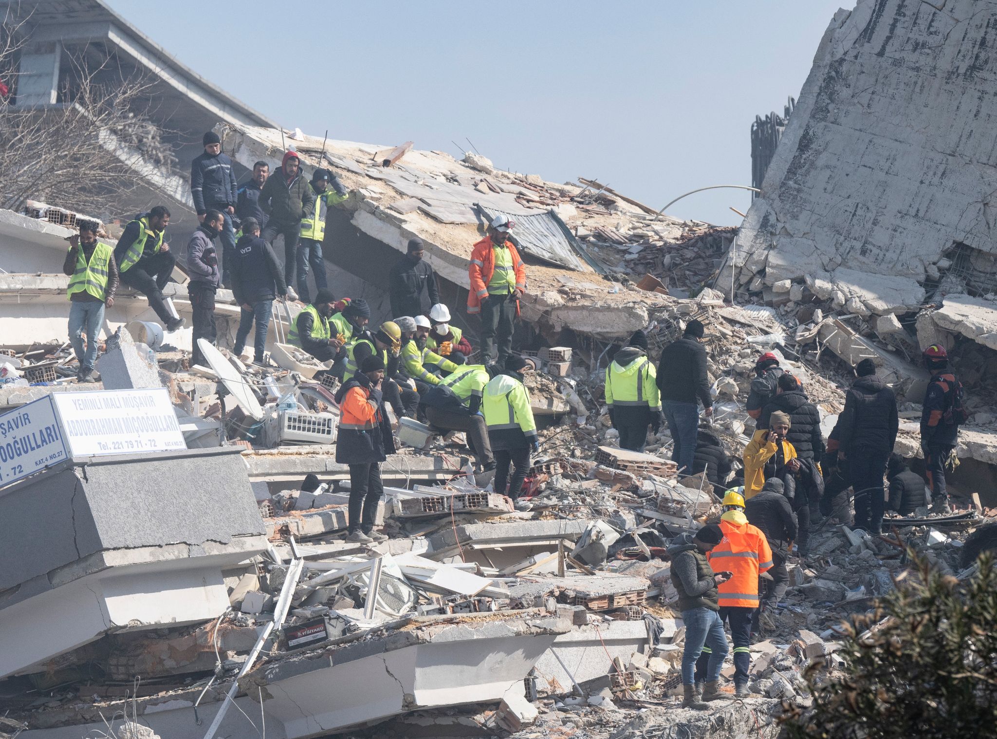 Nach 134 Stunden: Fünf Monate altes Baby aus Trümmern gerettet