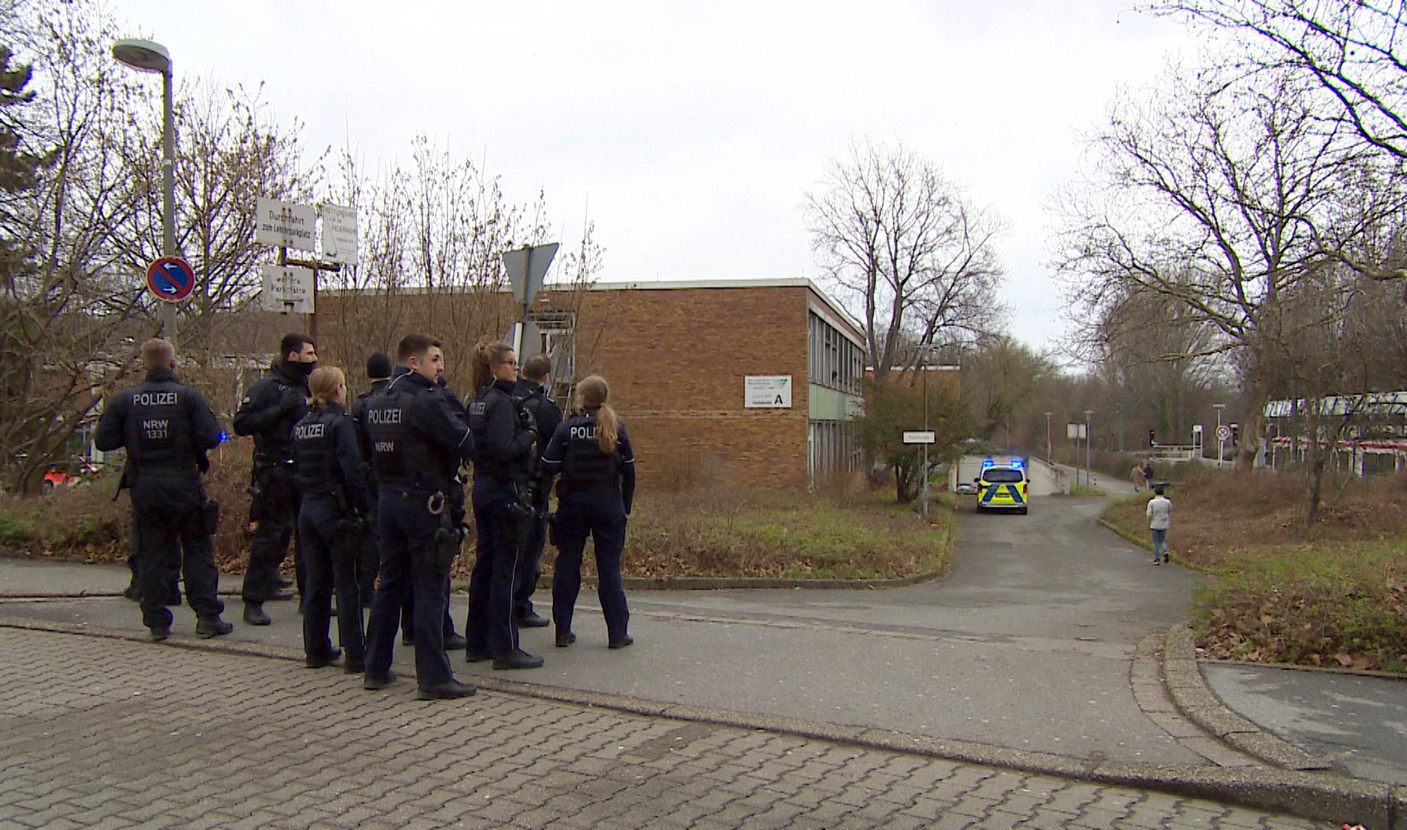 Amoklauf an Schule? Polizei Großeinsatz in Dortmunder Schule – Täter flüchtig!