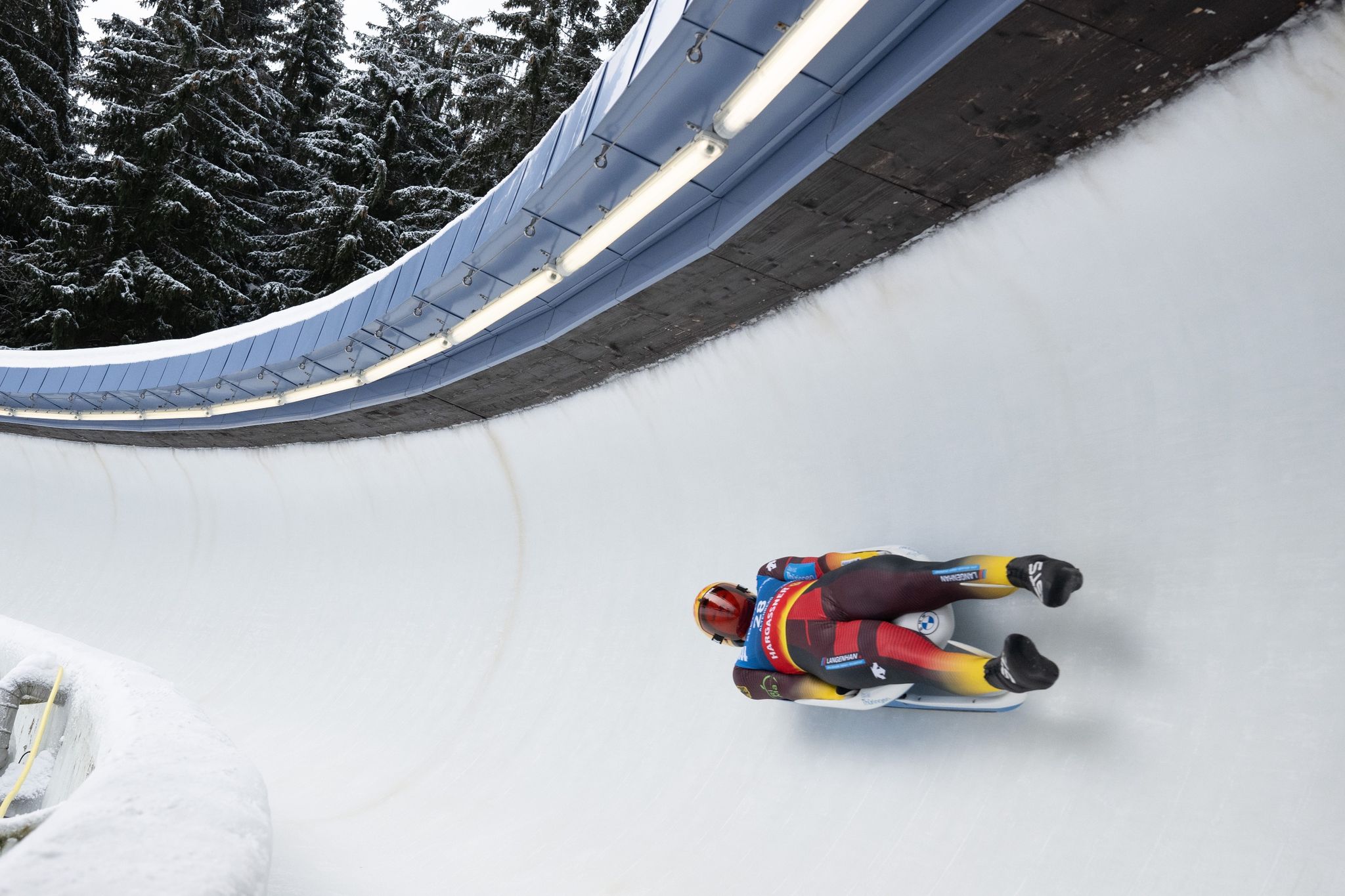 Rennrodler Langenhan siegt in Altenberg