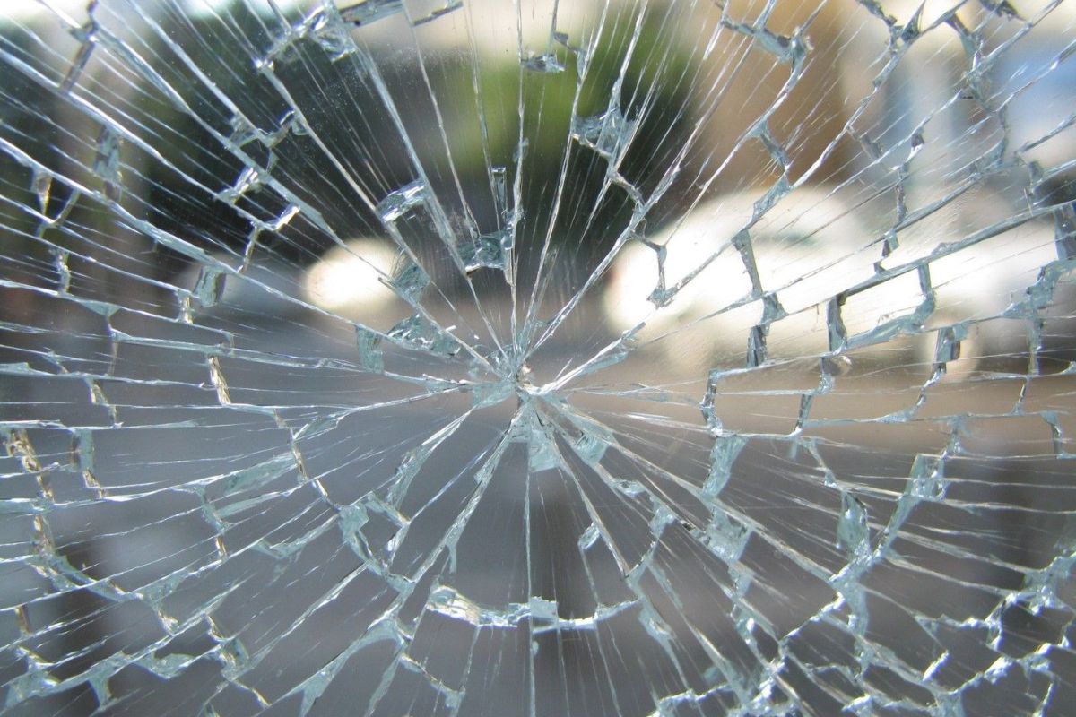 14 Tote und 63 Verletzte bei Unfall mit Passierbus