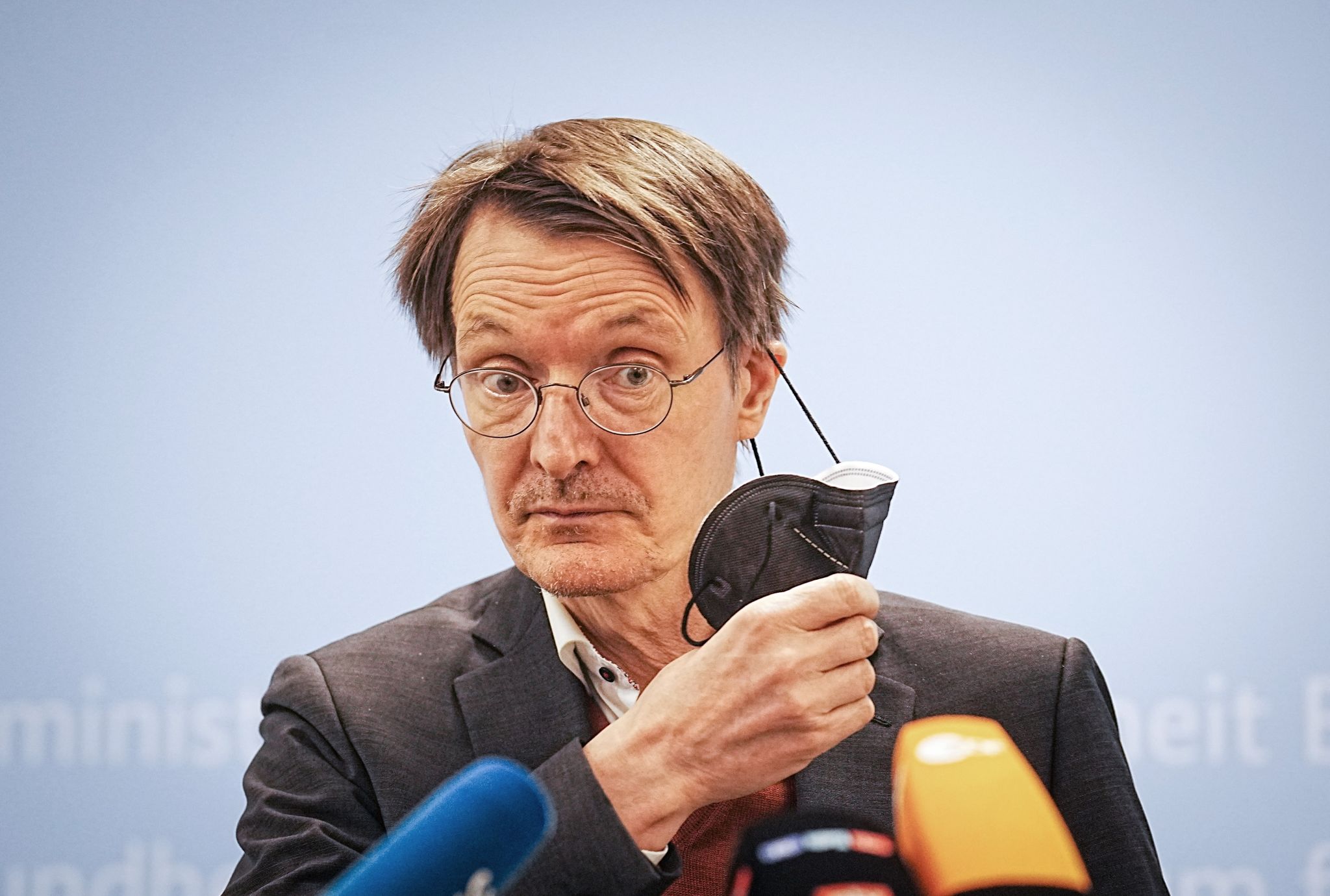 Maskenpflicht auch im Bundesgesundheitsministerium vorbei