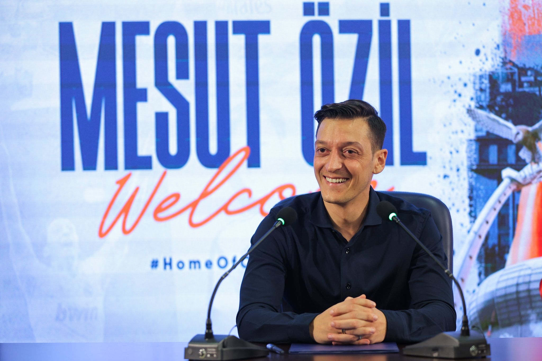 Özil gibt Karriere-Ende bekannt