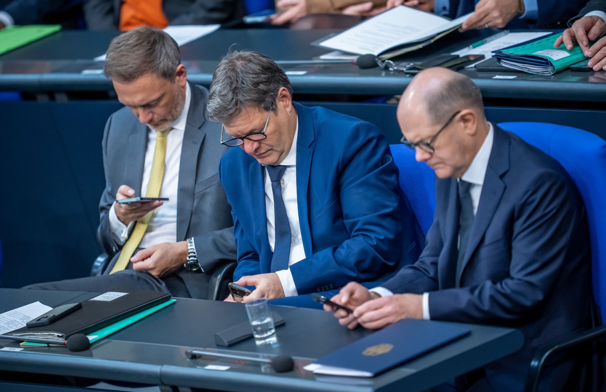 Streit im Gepäck: Ampel-Kabinett sucht in Meseberg Harmonie