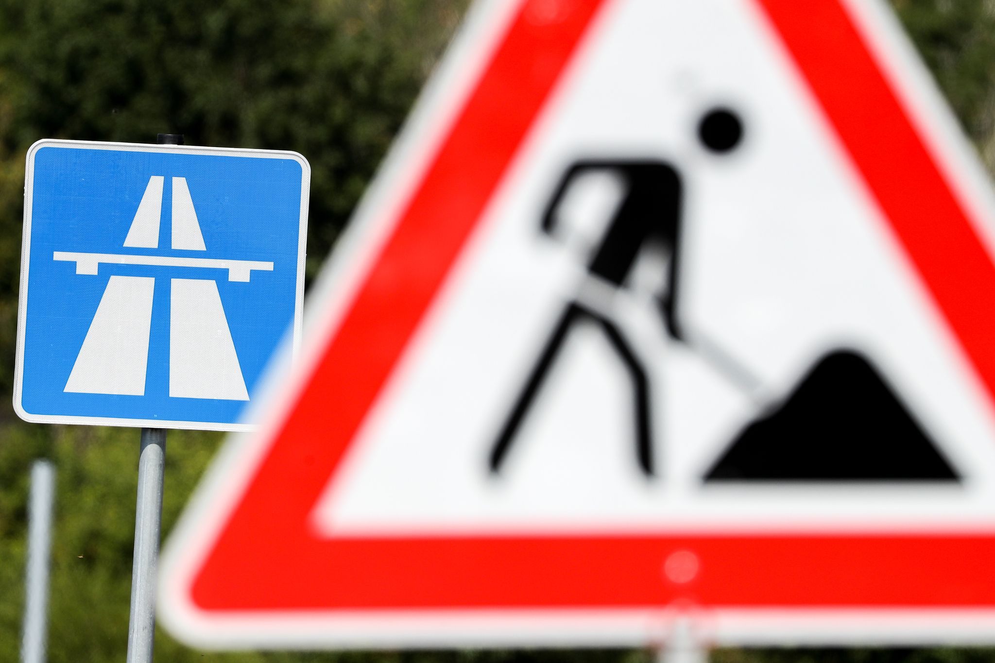 Autobahn, Schiene, Klimaschutz – das Dilemma der Ampel