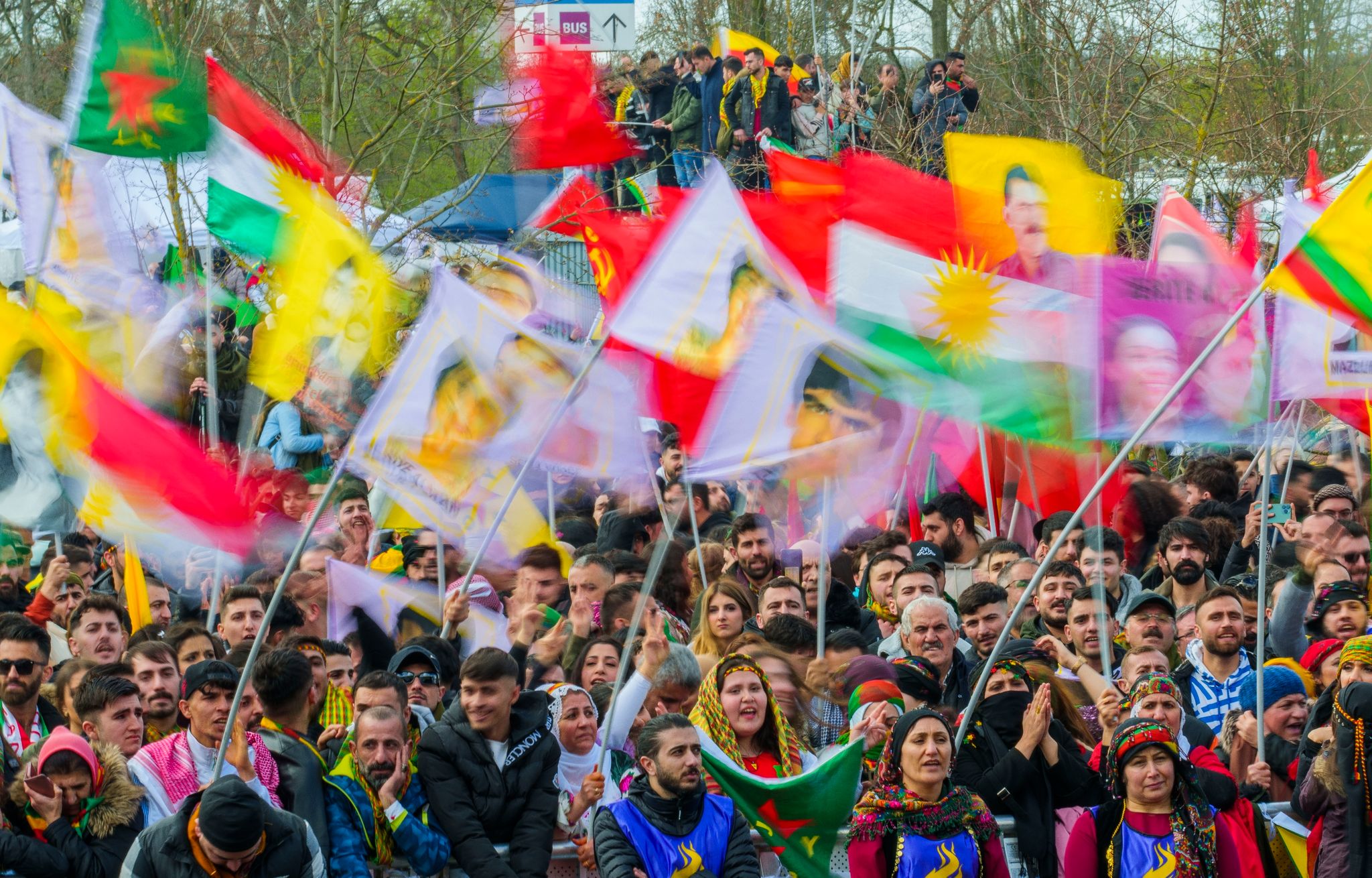 30.000 bei zentraler Kundgebung zum kurdischen Neujahrsfest