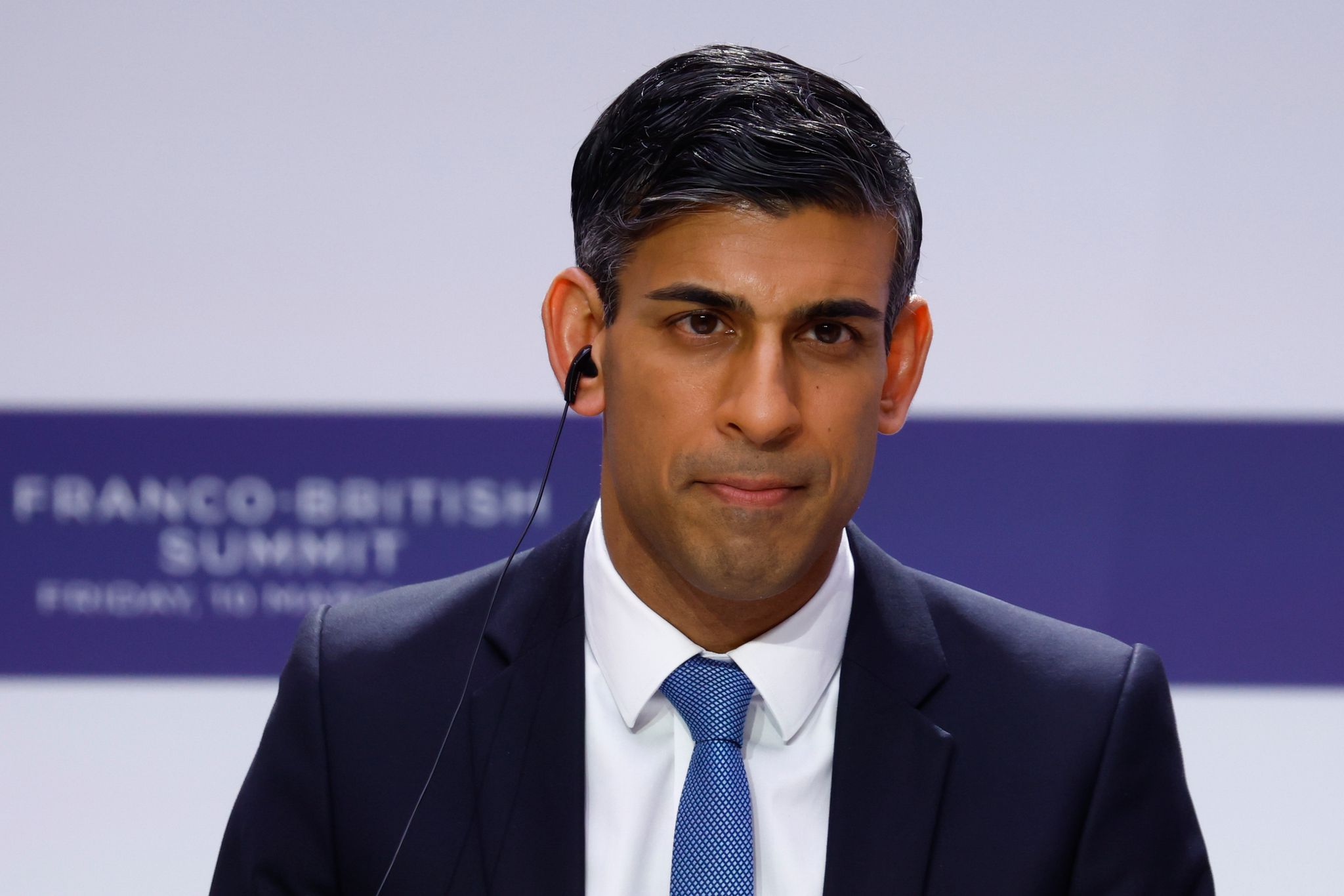 Sunak will Übeltäter mit Warnwesten bändigen