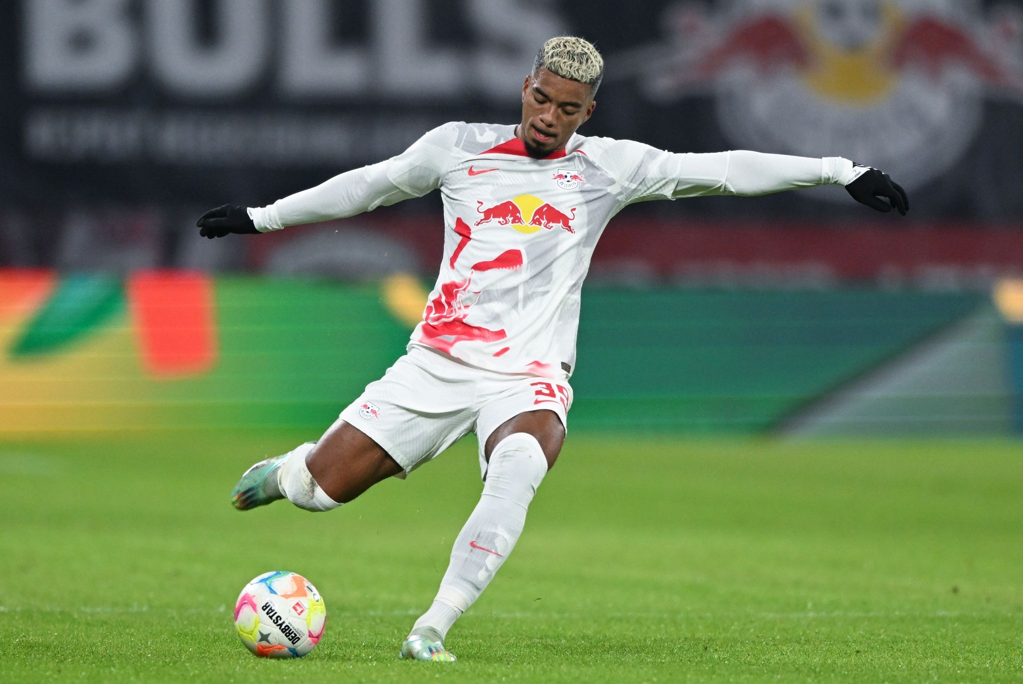 Duell der Erfolgstrainer: Terzic und Rose auf Bayern-Jagd