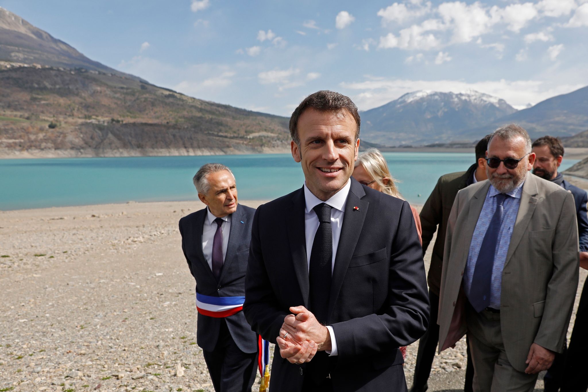 Macron will bis 2030 zehn Prozent Wasser einsparen