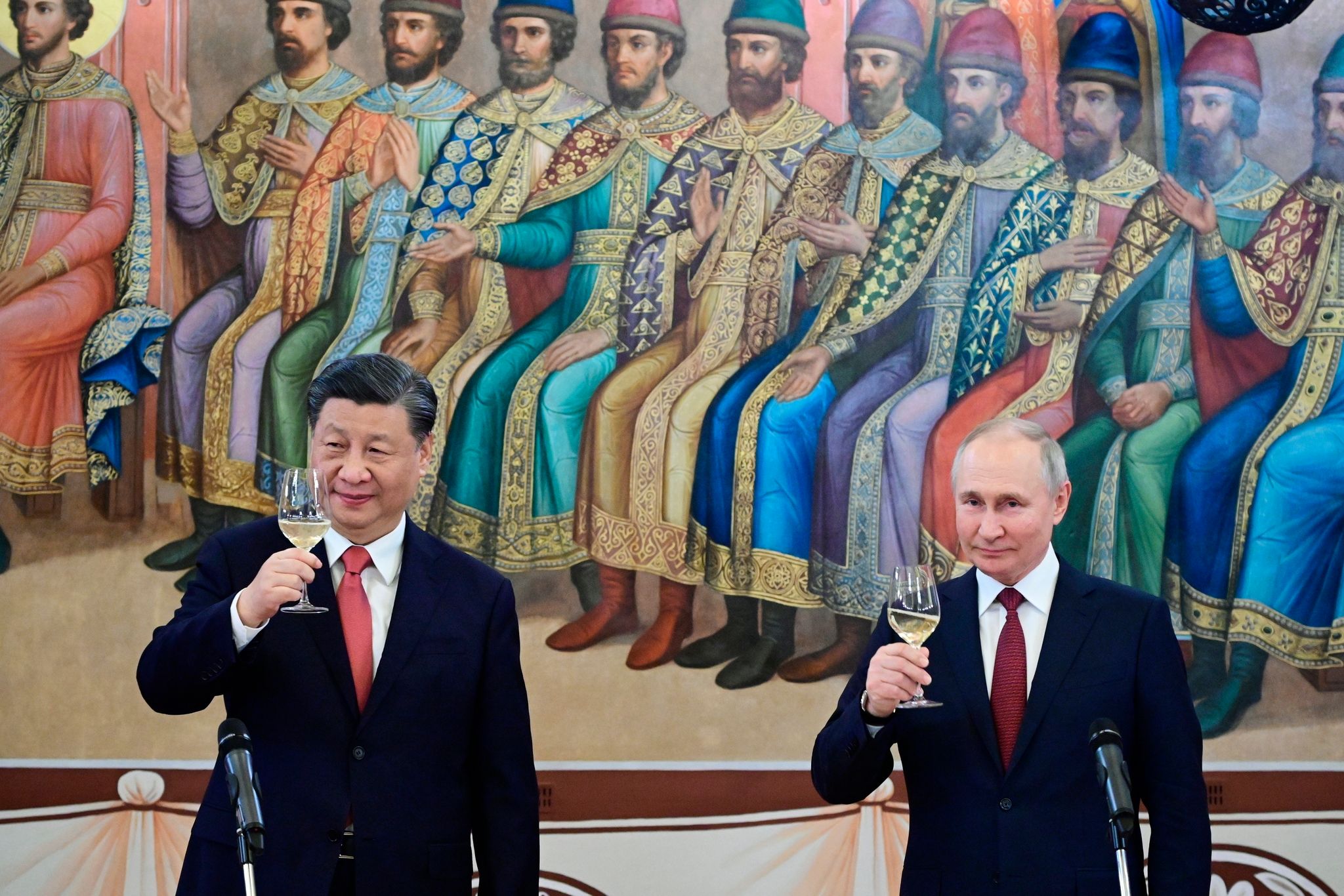 Nato warnt China – Putin und Xi unterzeichnen Abkommen