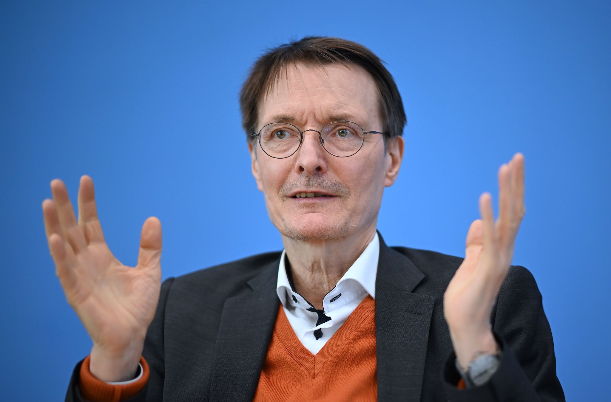 Lauterbach: Cannabis-Legalisierung mit mehr Prävention