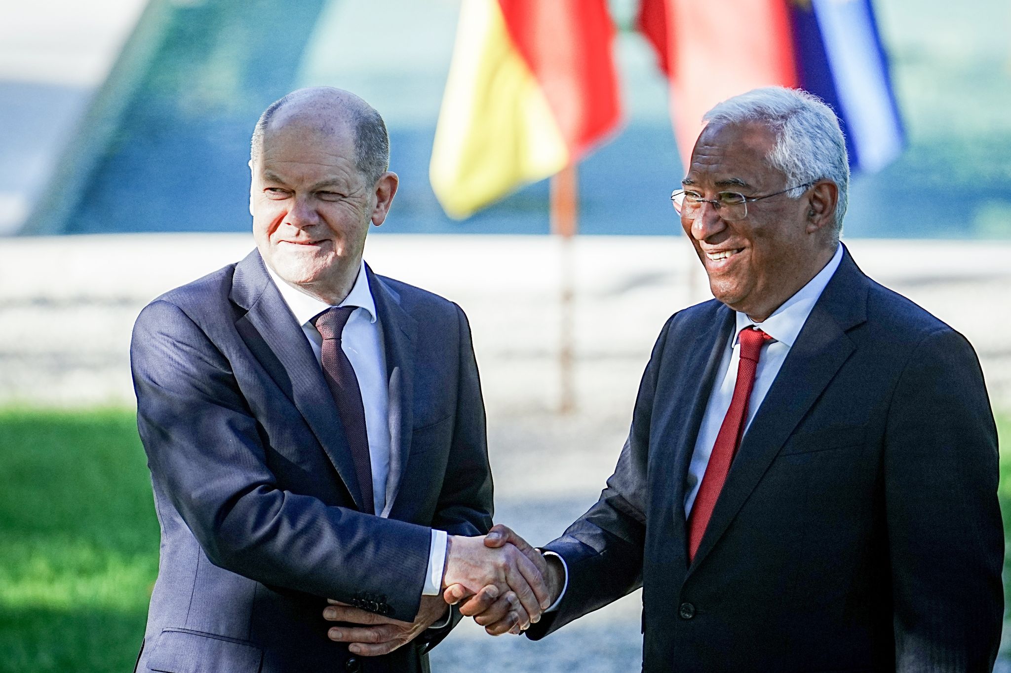 Deutschland und Portugal wollen Ukraine gemeinsam helfen