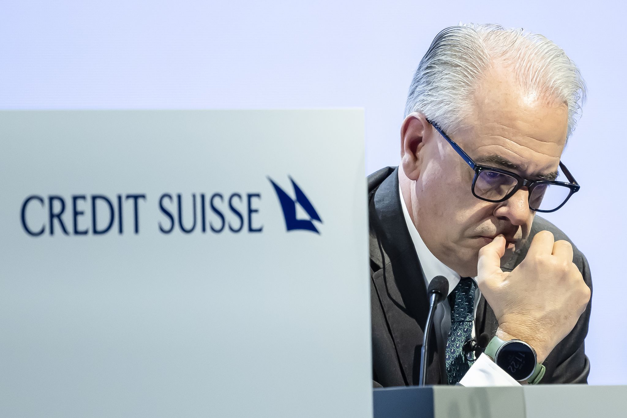 Vor UBS-Übernahme: Aktionäre strafen Credit-Suisse-Spitze ab