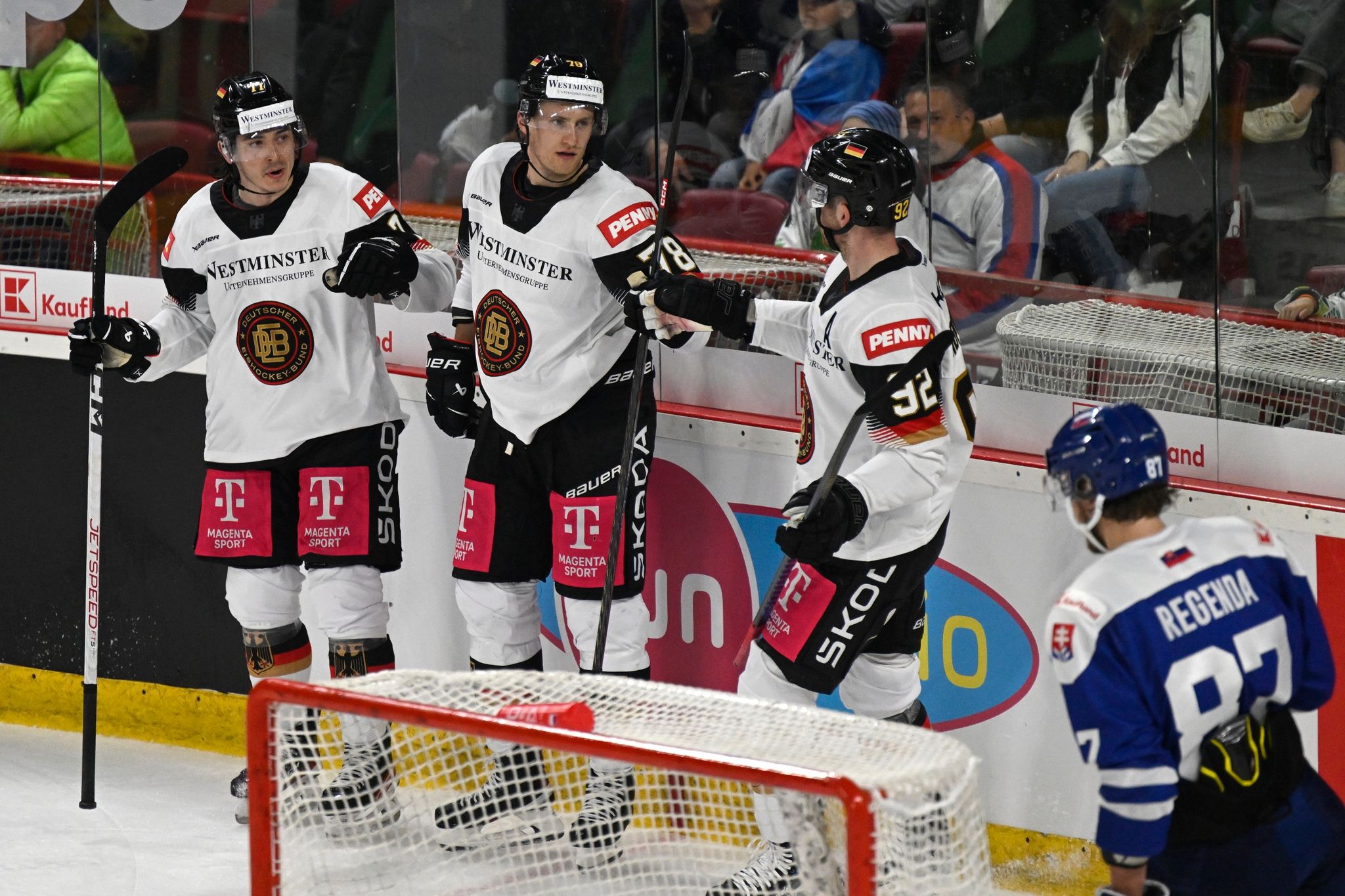 Sieg in der Slowakei: DEB-Auswahl bestätigt Formanstieg