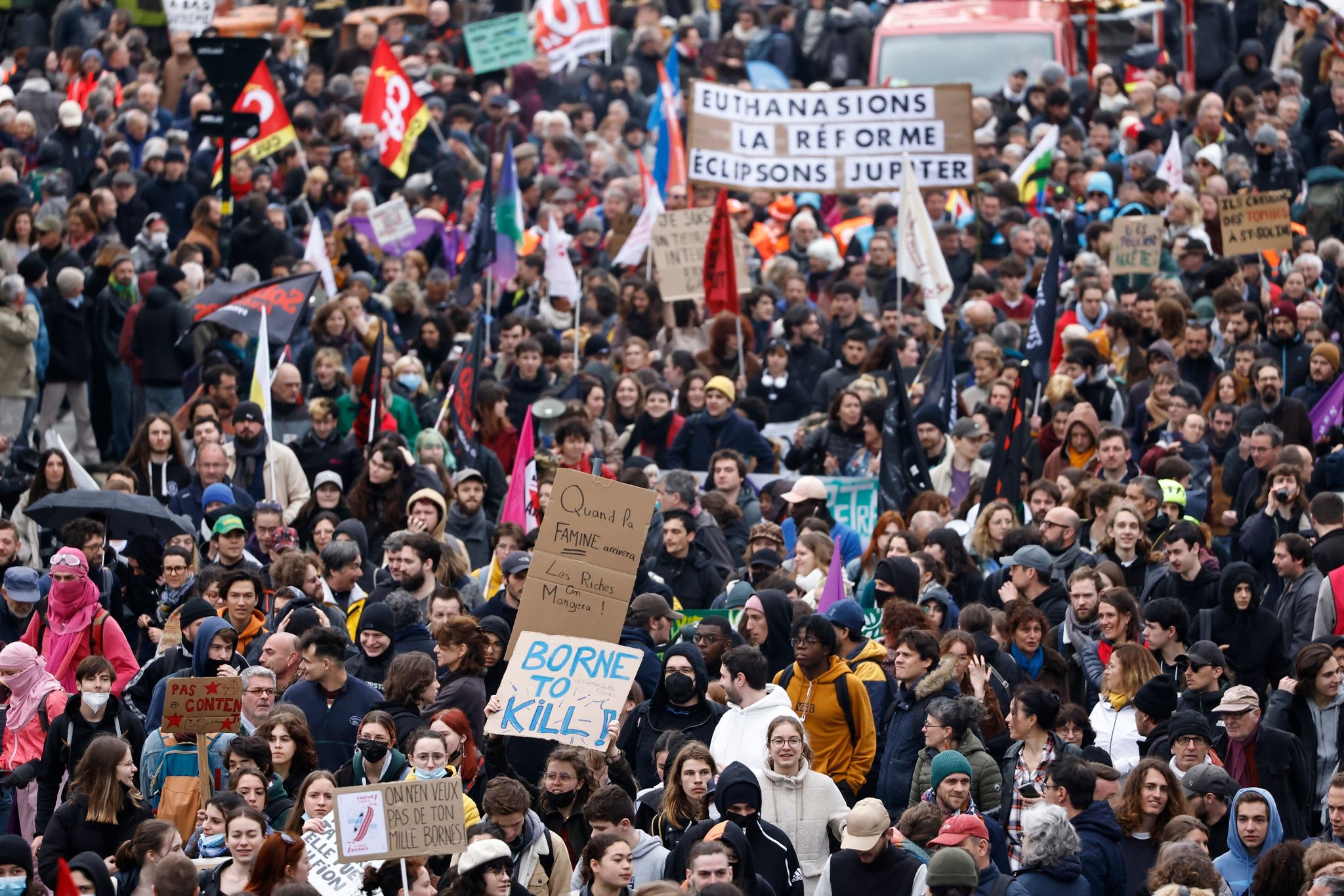 Neue Proteste gegen Macrons Rentenreform in Frankreich