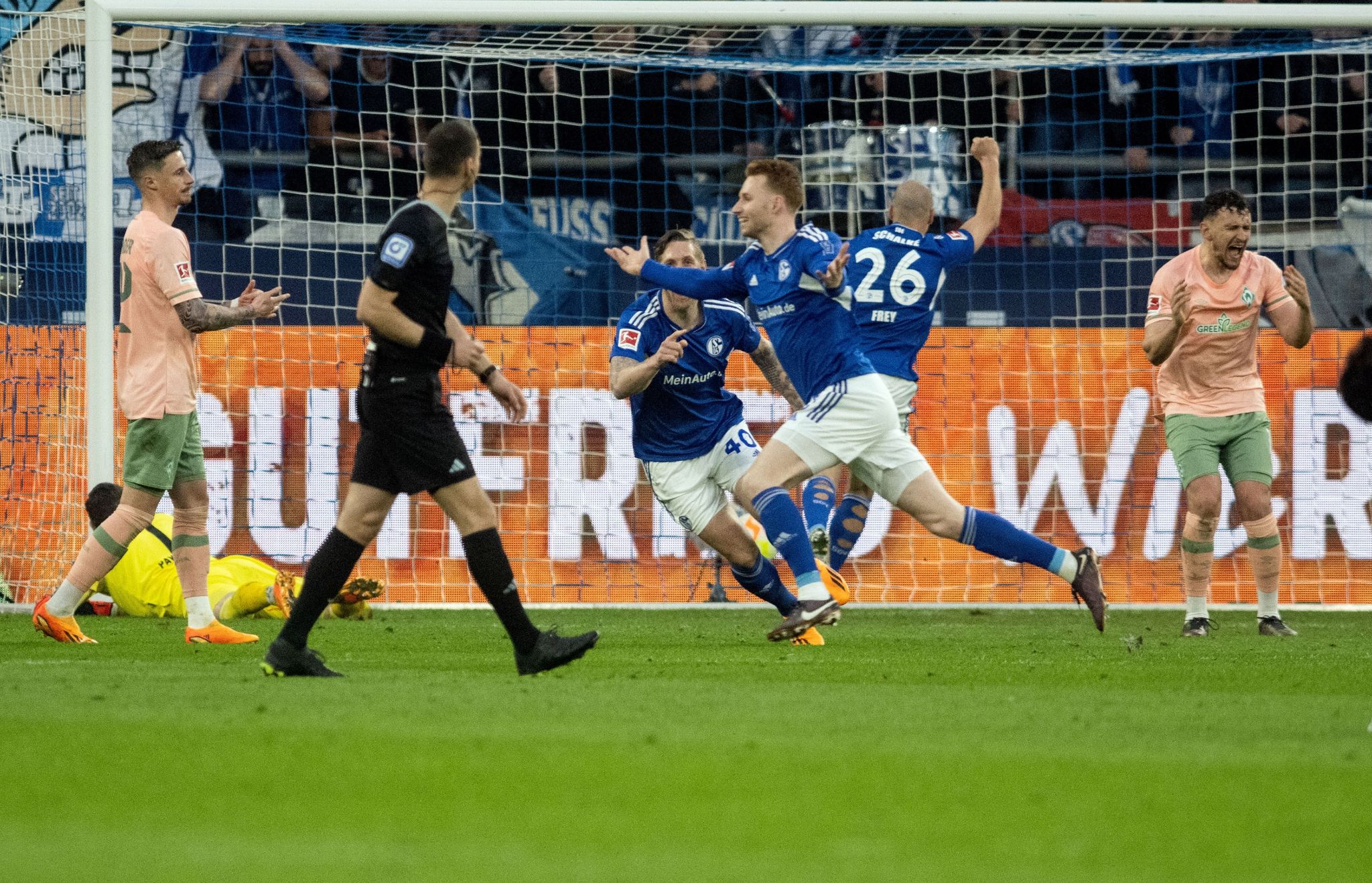 Schalke feiert Mutmacher im Abstiegskampf: «Erleichterung»