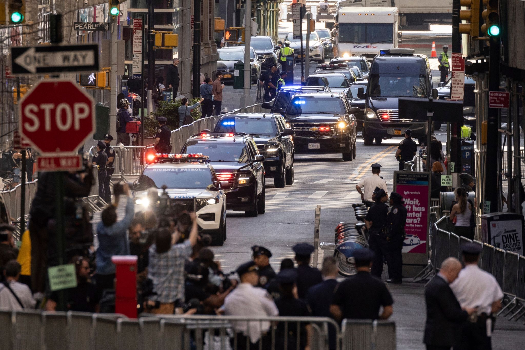 Trump in New York wegen Geschäftspraktiken befragt