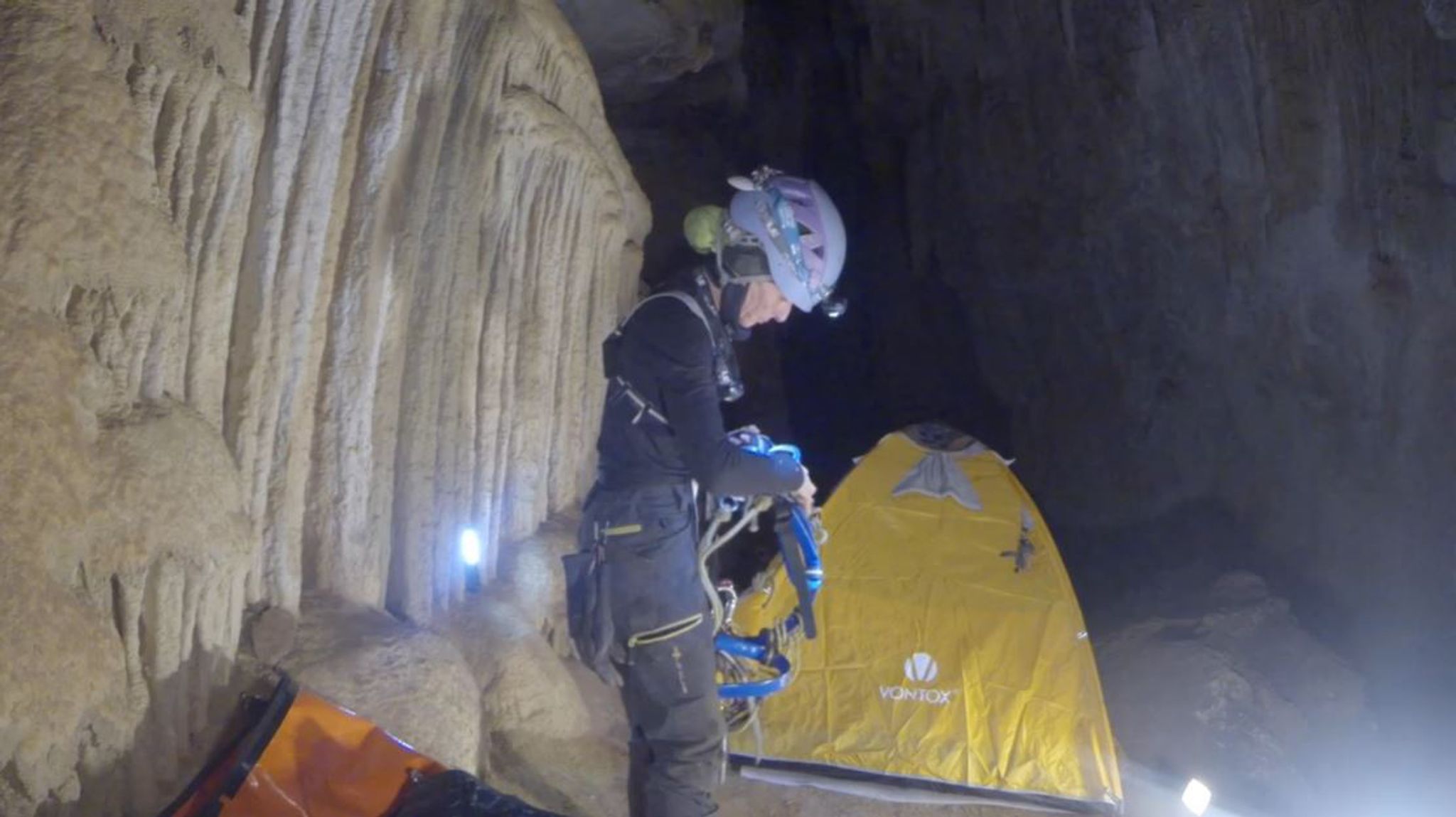 Spanierin lebte 500 Tage unter der Erde – «Erstmal duschen»