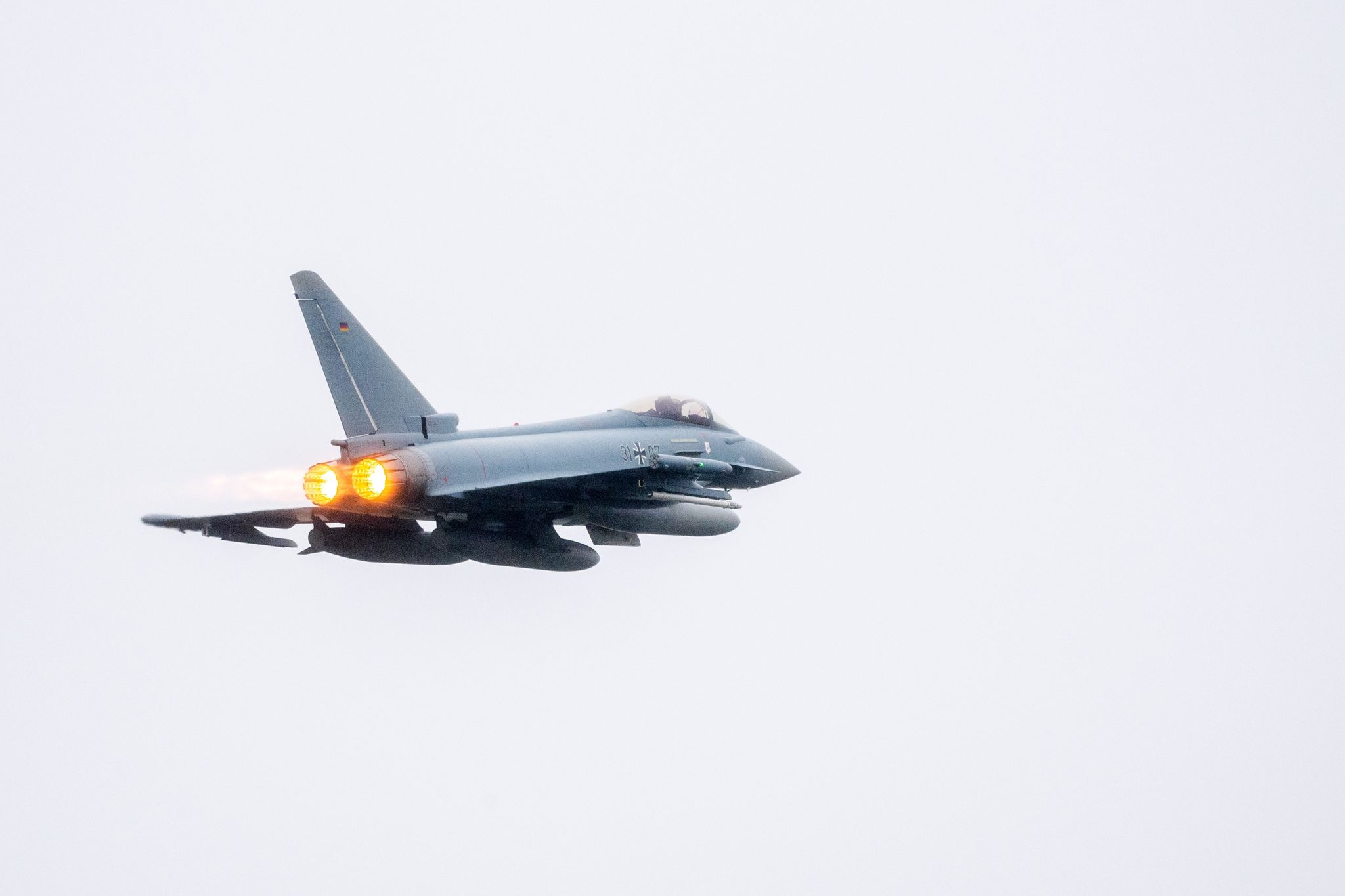 Fast zwei Drittel gegen Kampfflugzeuglieferung an Ukraine