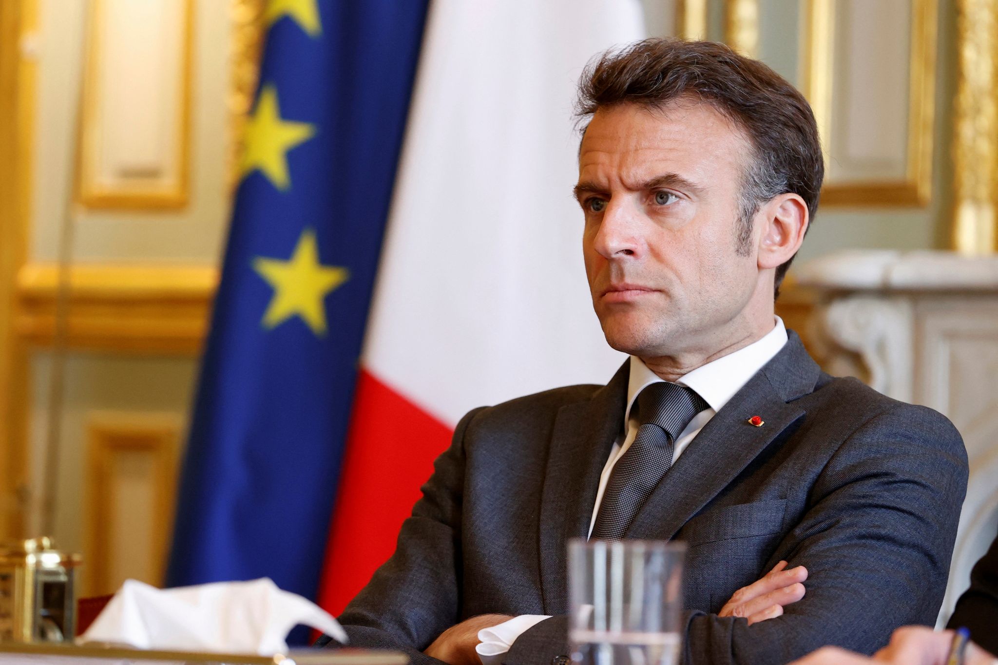 Macron verteidigt Bilanz ein Jahr nach Wiederwahl