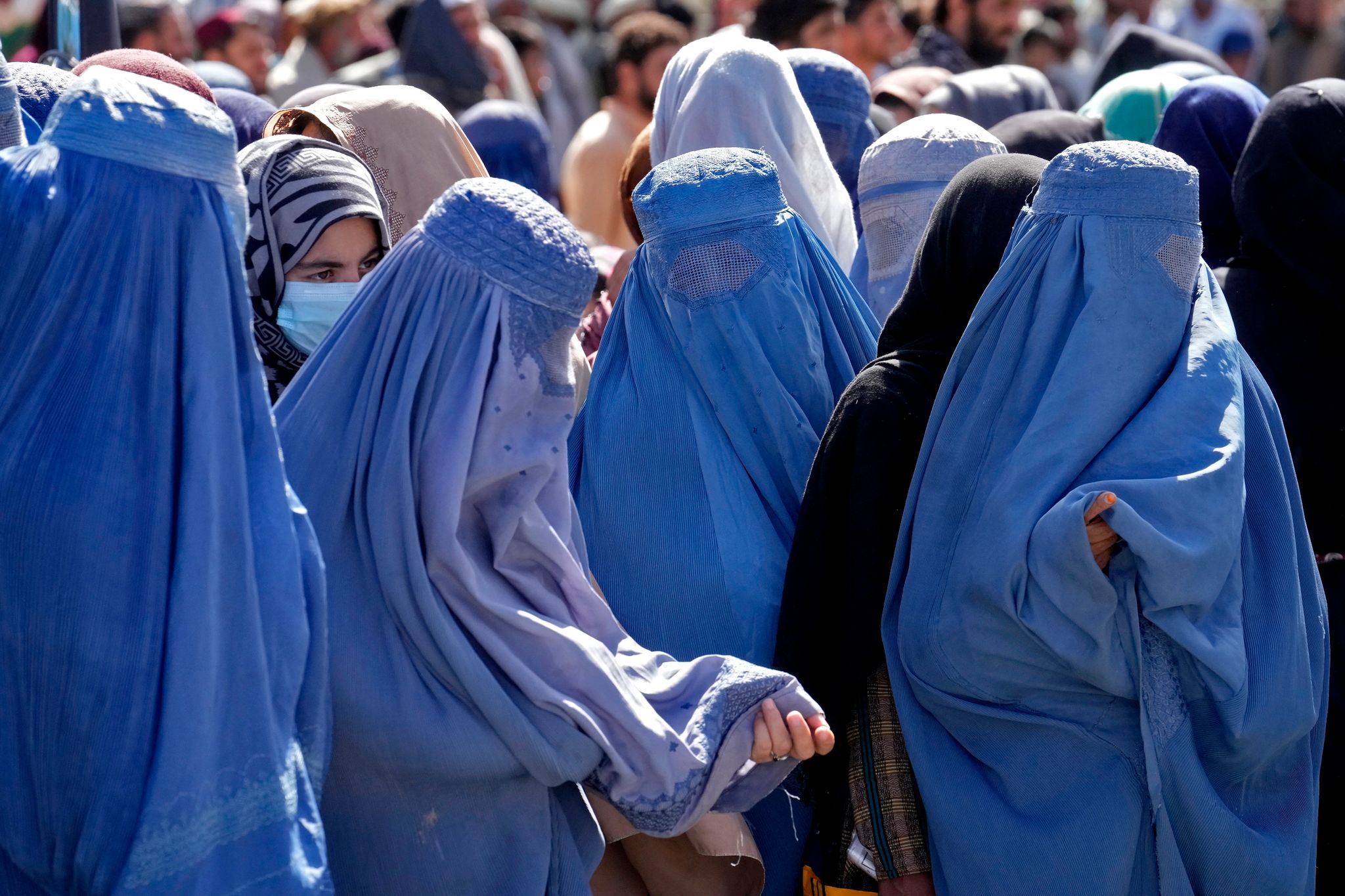 UN-Gremium zu Taliban: Frauenfeindliche Politik beenden