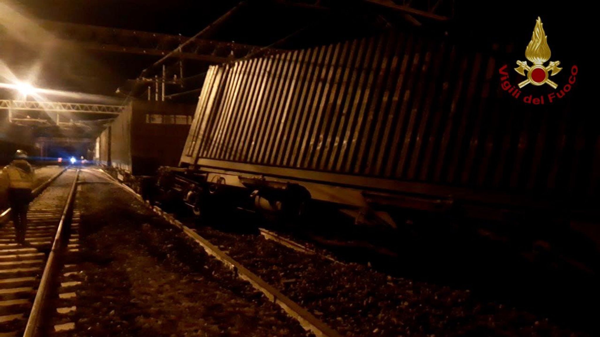 Güterwaggon entgleist: Chaos bei Bahnverkehr in Italien