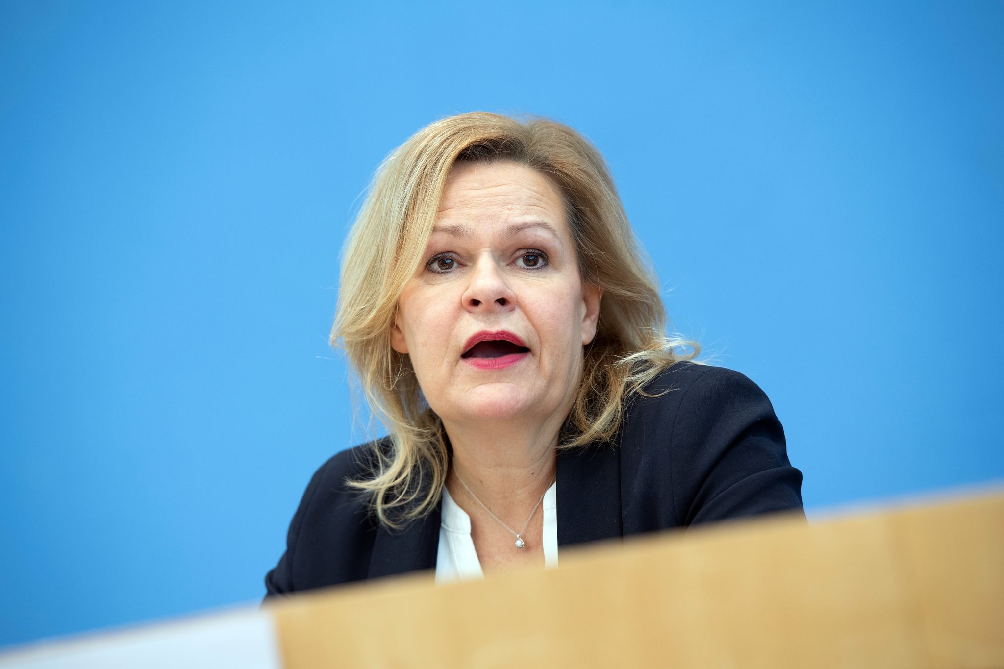 Zuzug von Migranten: Scharfe Kritik an Faeser