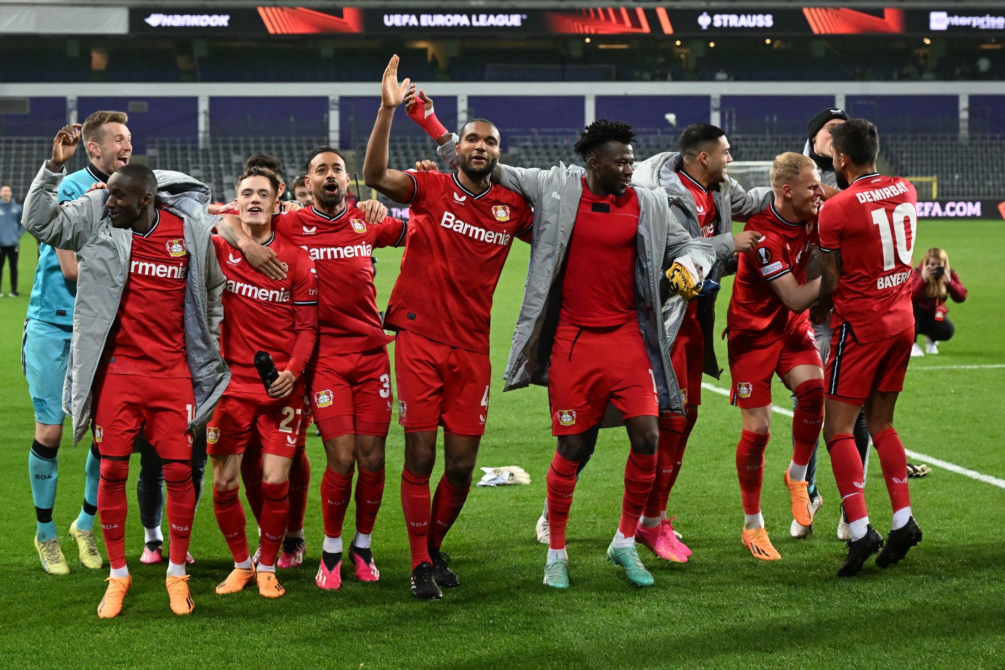 Bayers «geiles Abenteuer»: Duell der Herzensclubs für Völler