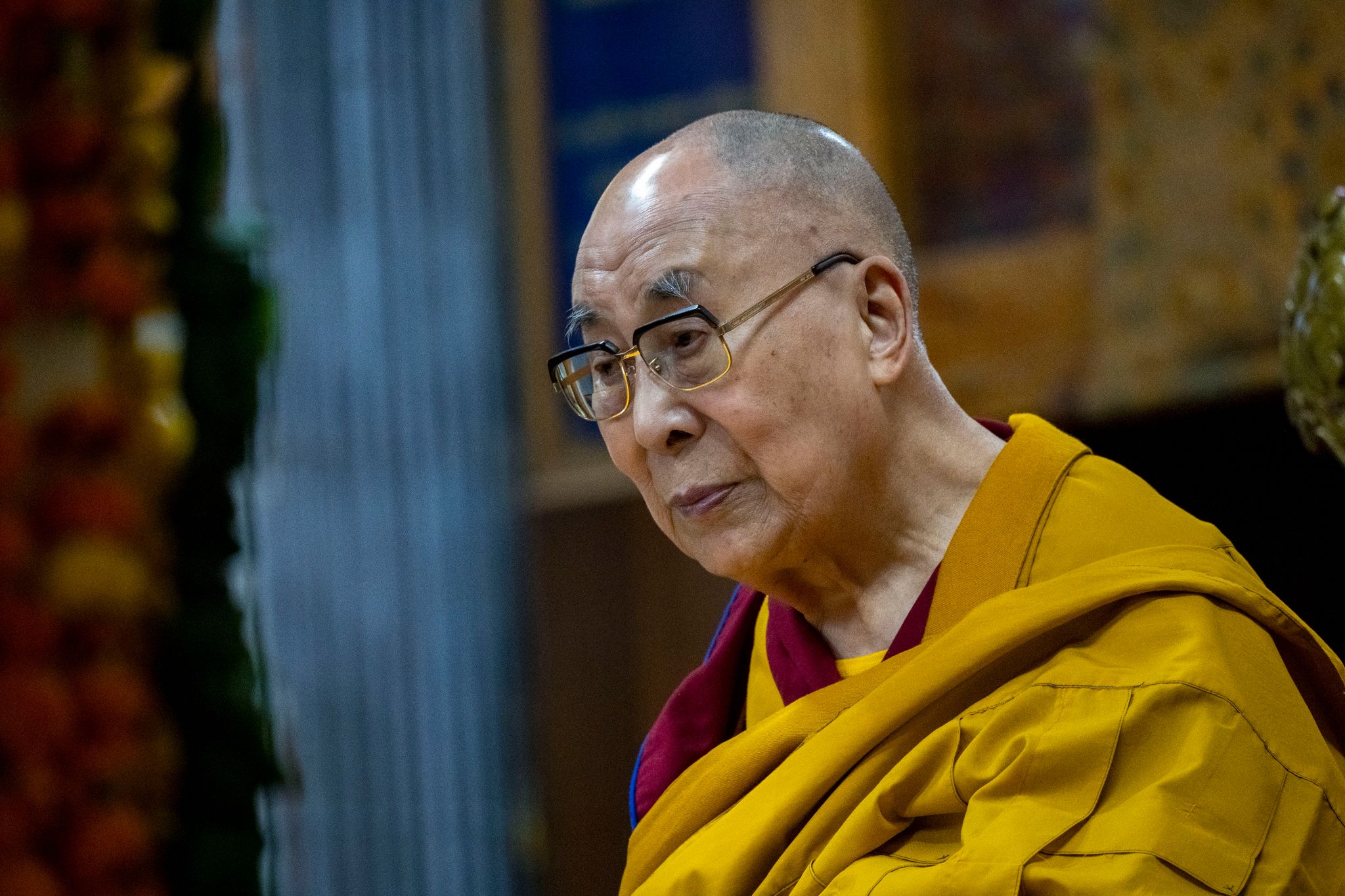 Dalai Lama entschuldigt sich nach viralem Video