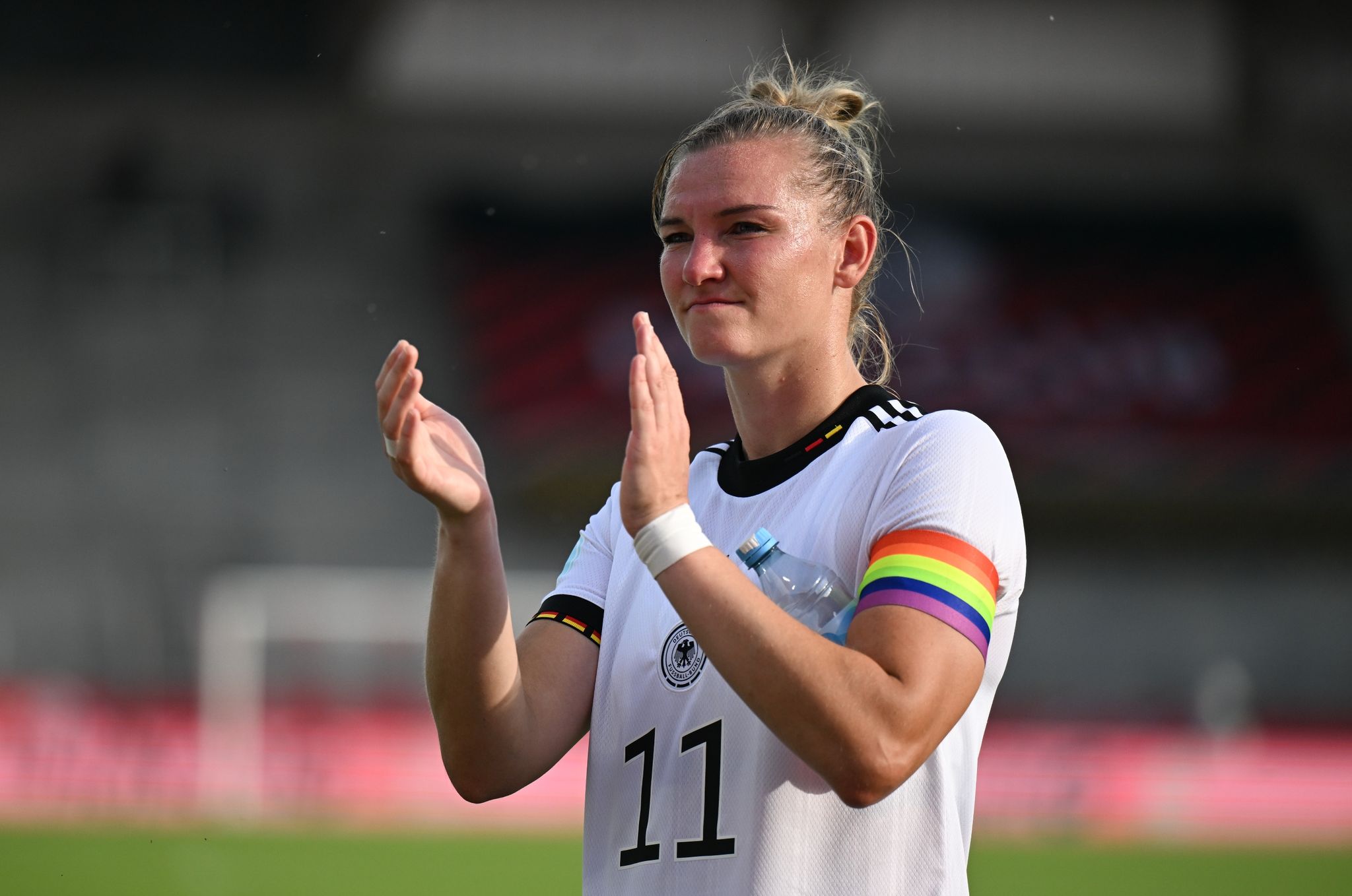 Fußballerinnen bei WM wohl mit Regenbogenarmbinde