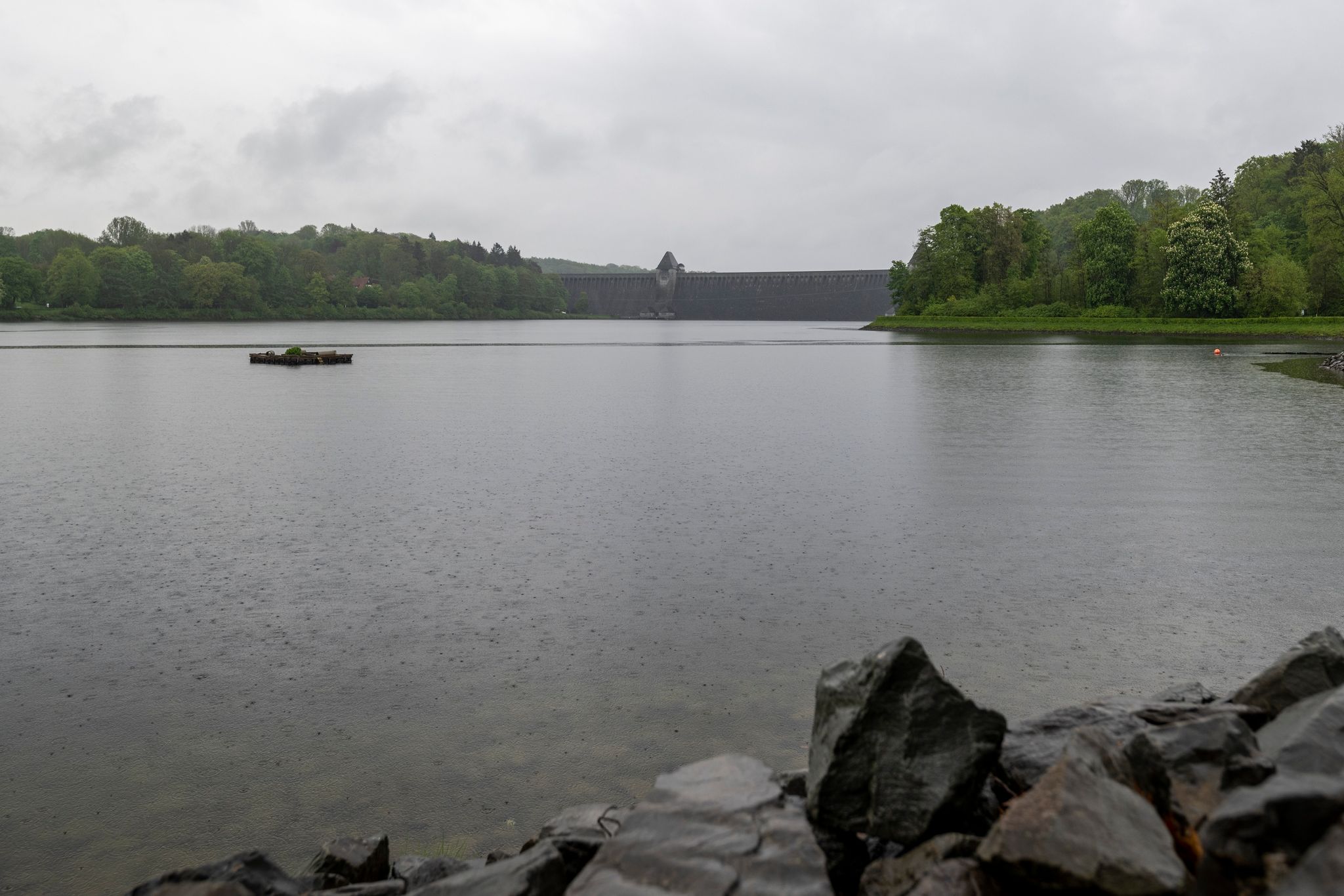 Gedenken und Friedensbotschaften: 80 Jahre Möhnekatastrophe